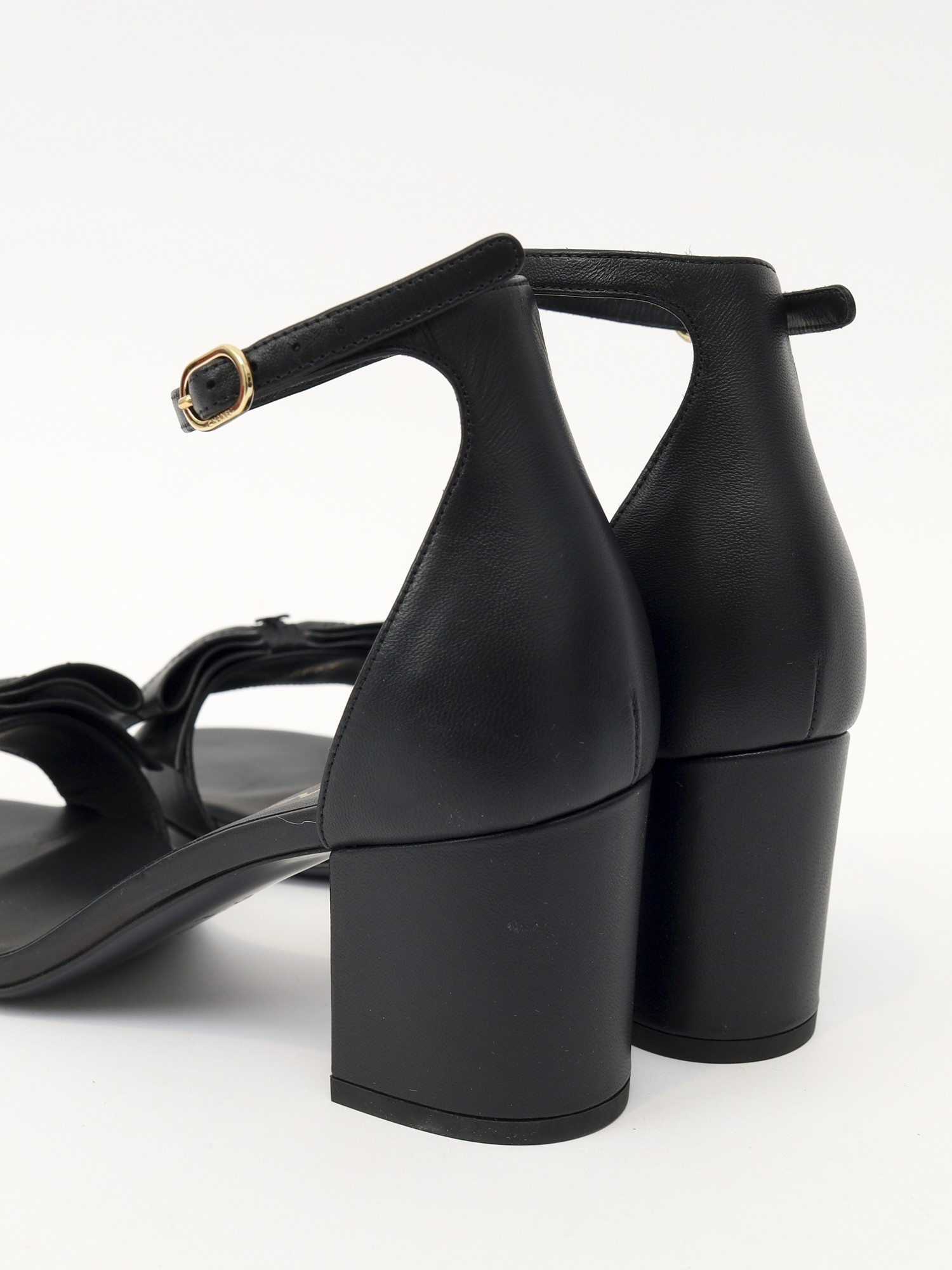 Chanel Shoes 37 9
