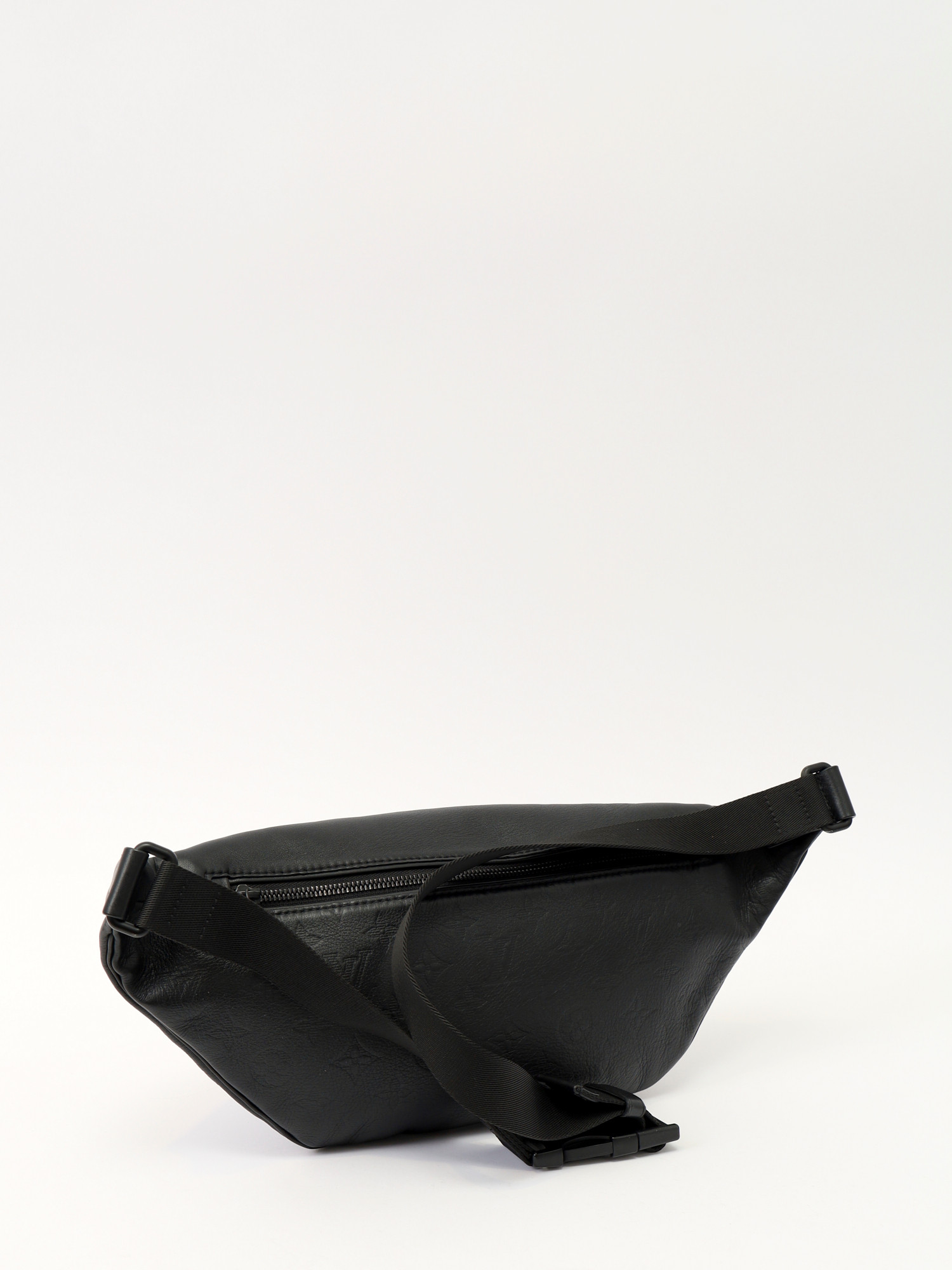 Louis Vuitton Discovery Bumbag  3