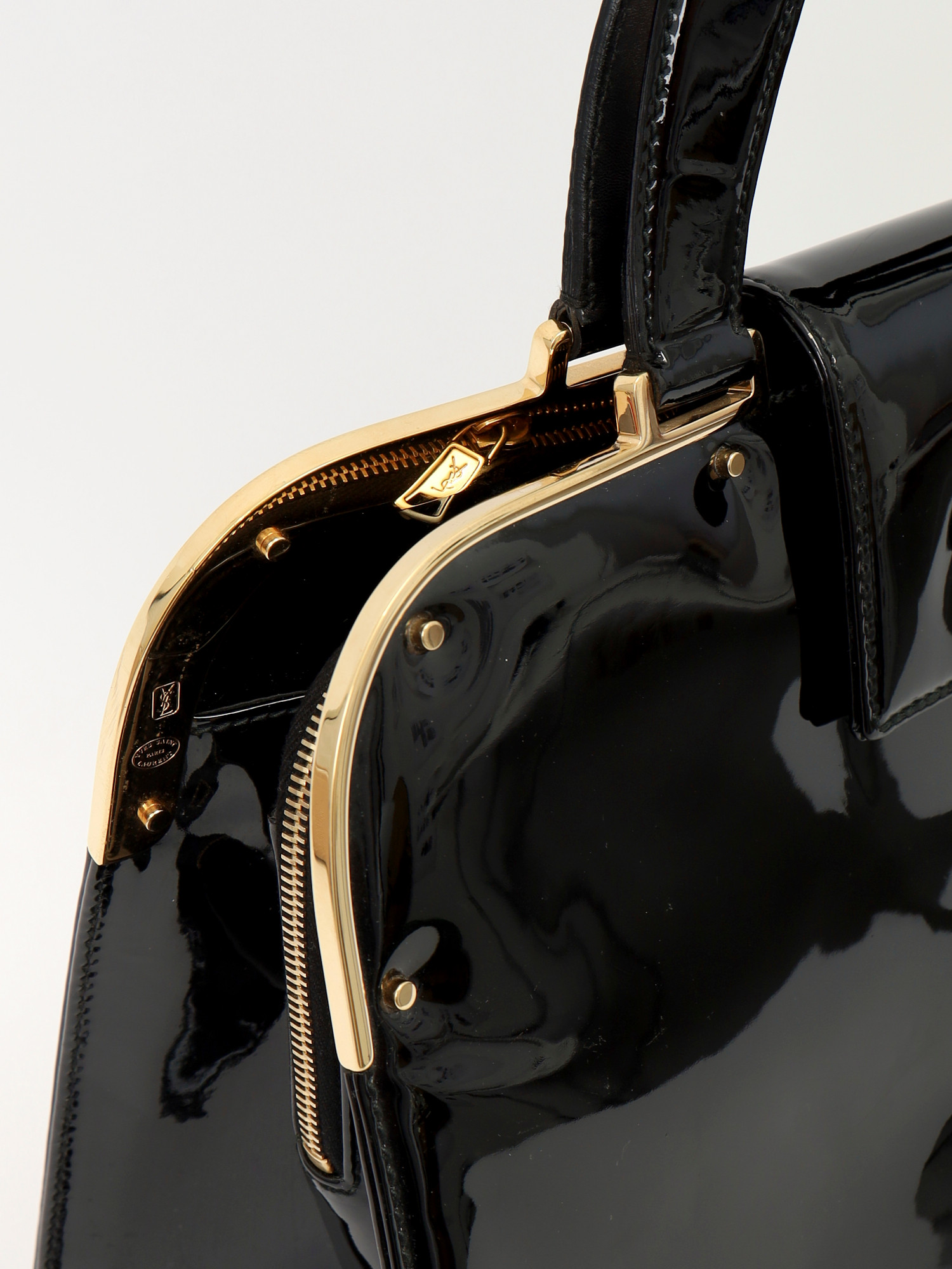 Saint Laurent Leather Bag  5