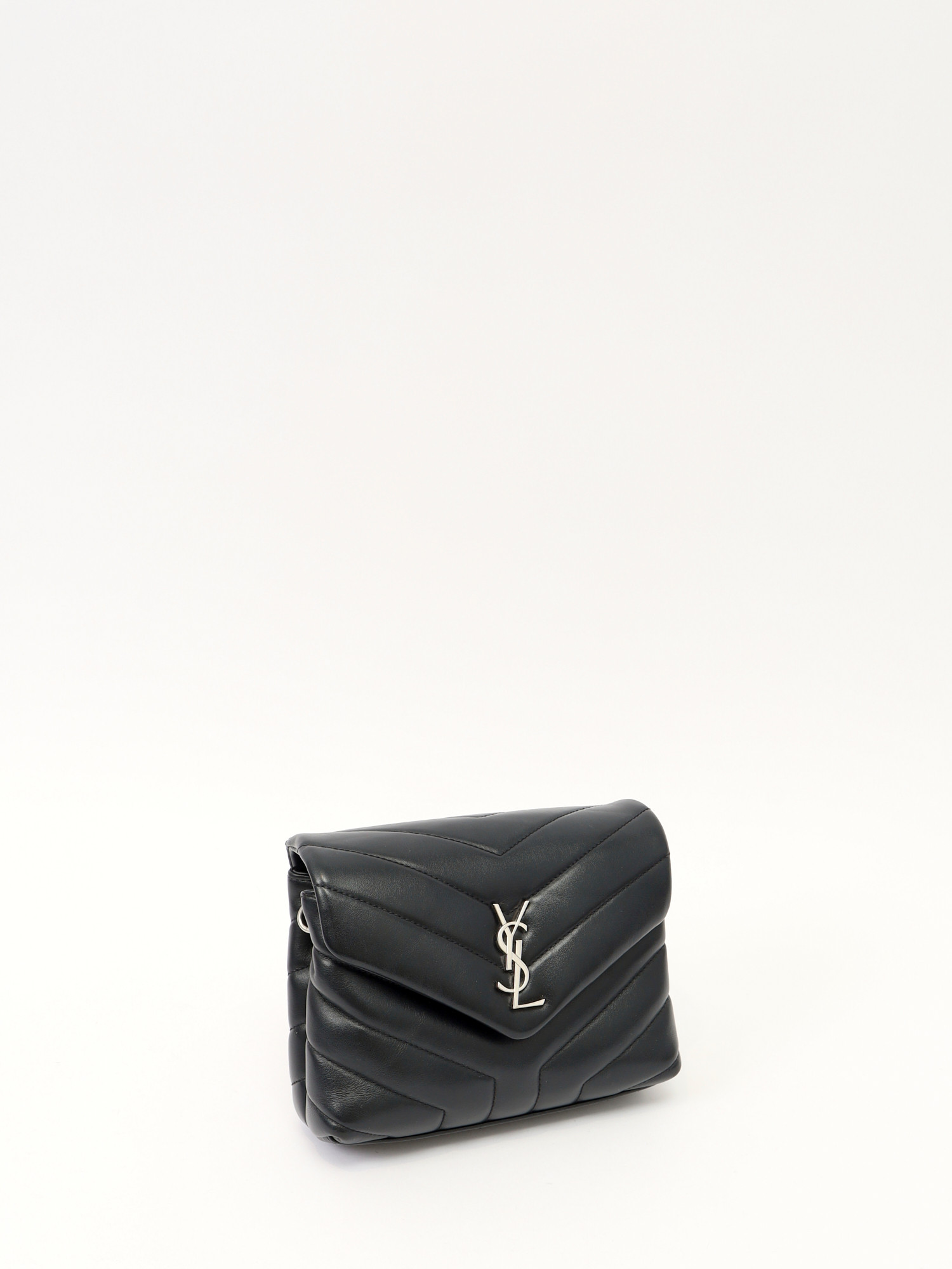 Saint Laurent Loulou  2