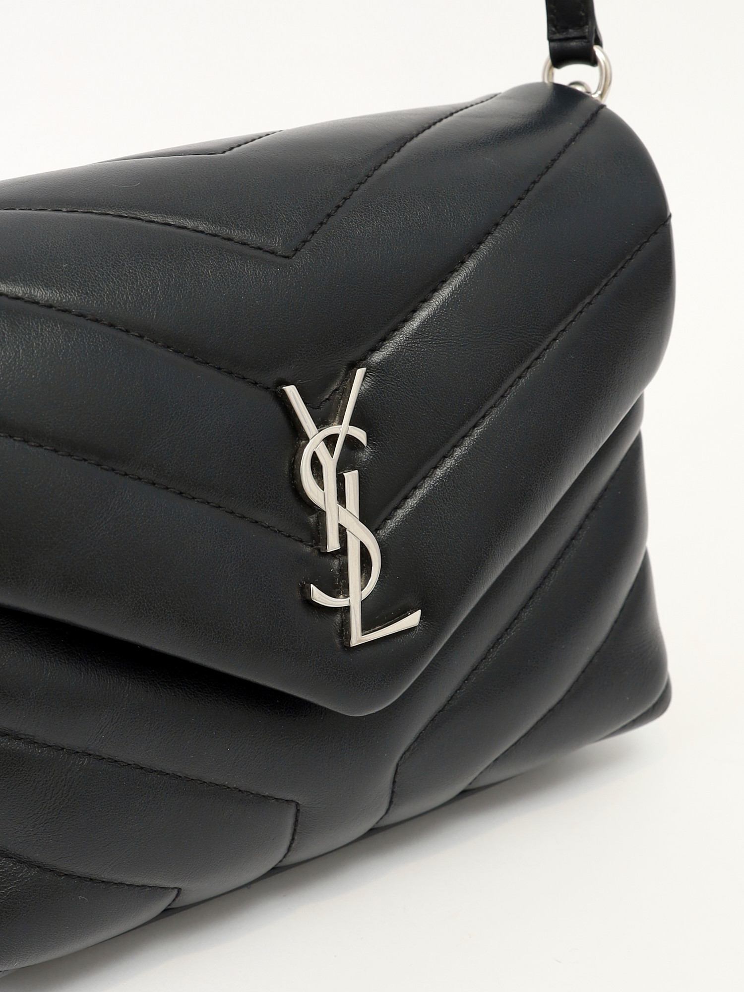 Saint Laurent Loulou  6