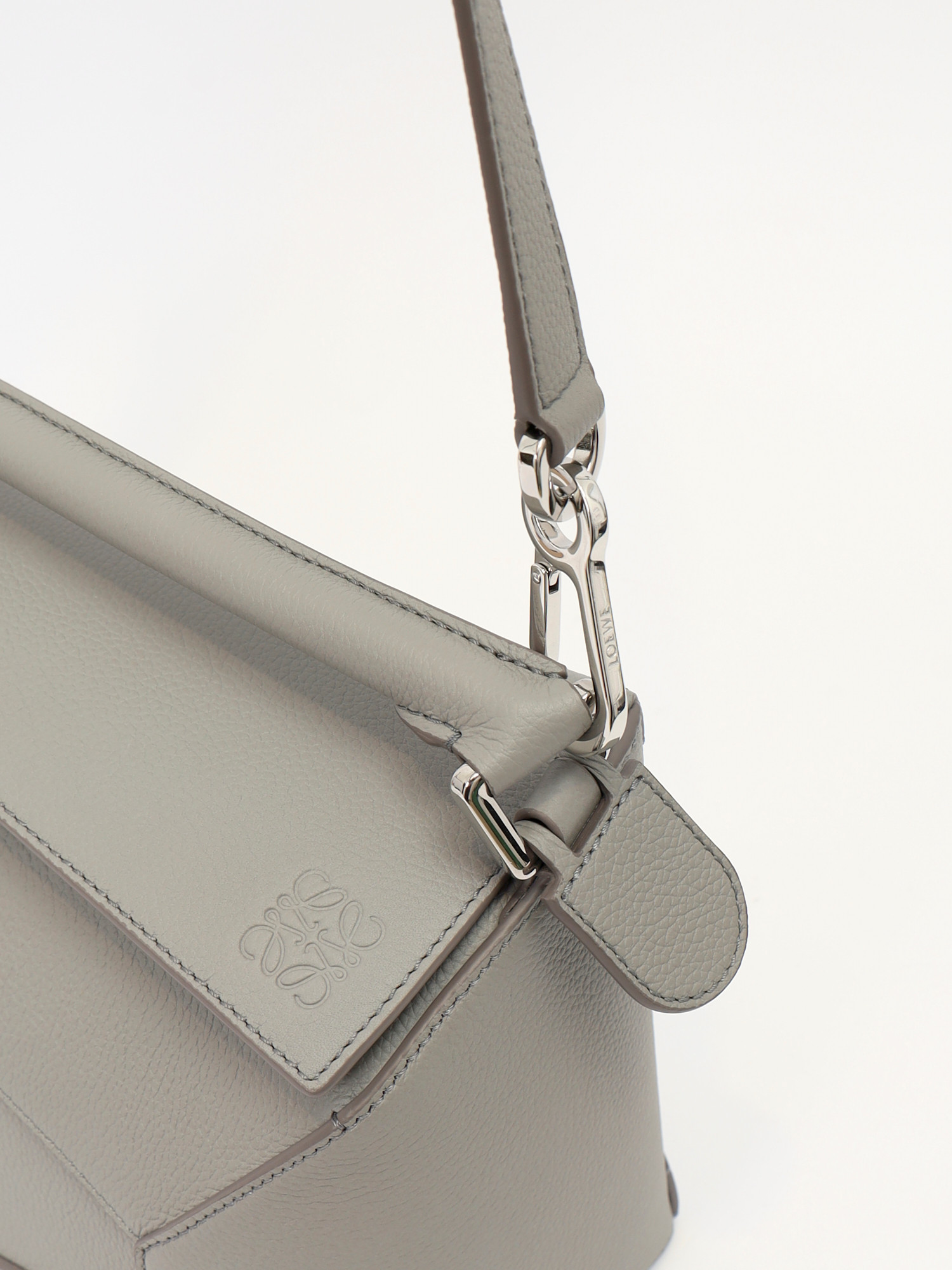 Loewe Puzzle  7