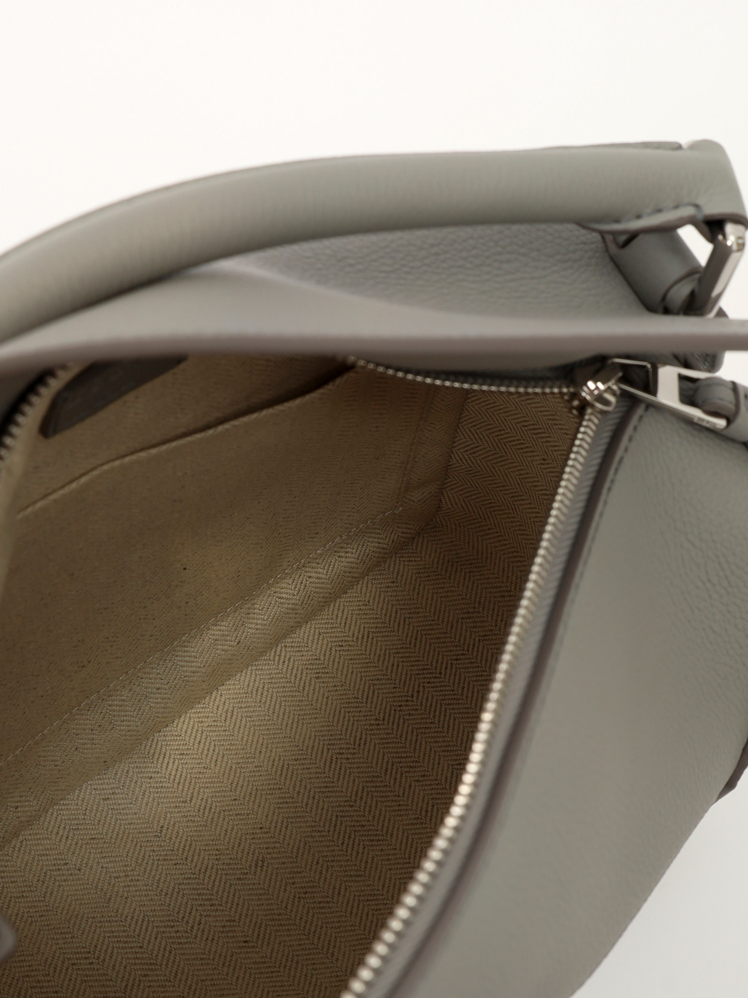 Loewe Puzzle  10