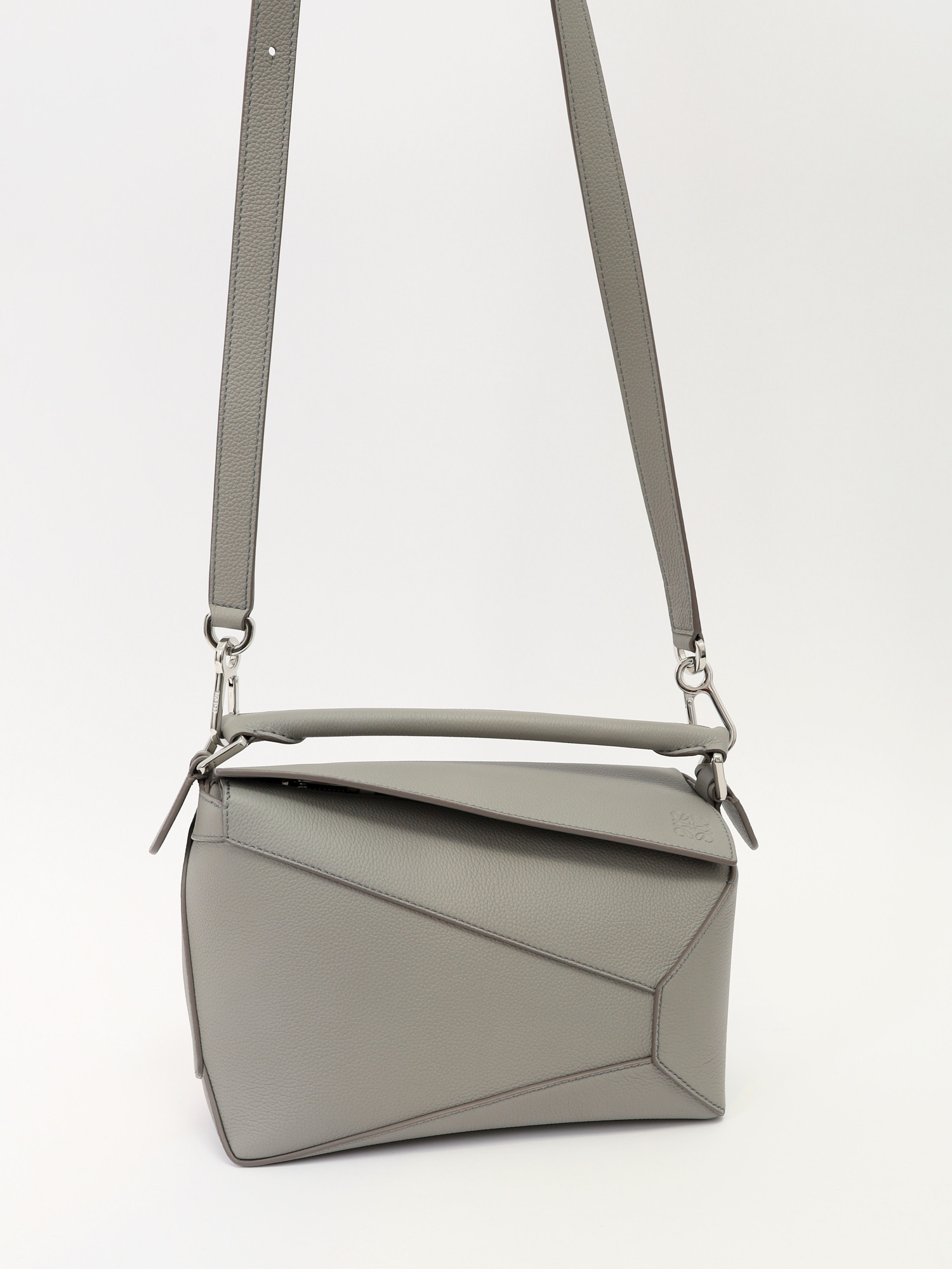 Loewe Puzzle  4