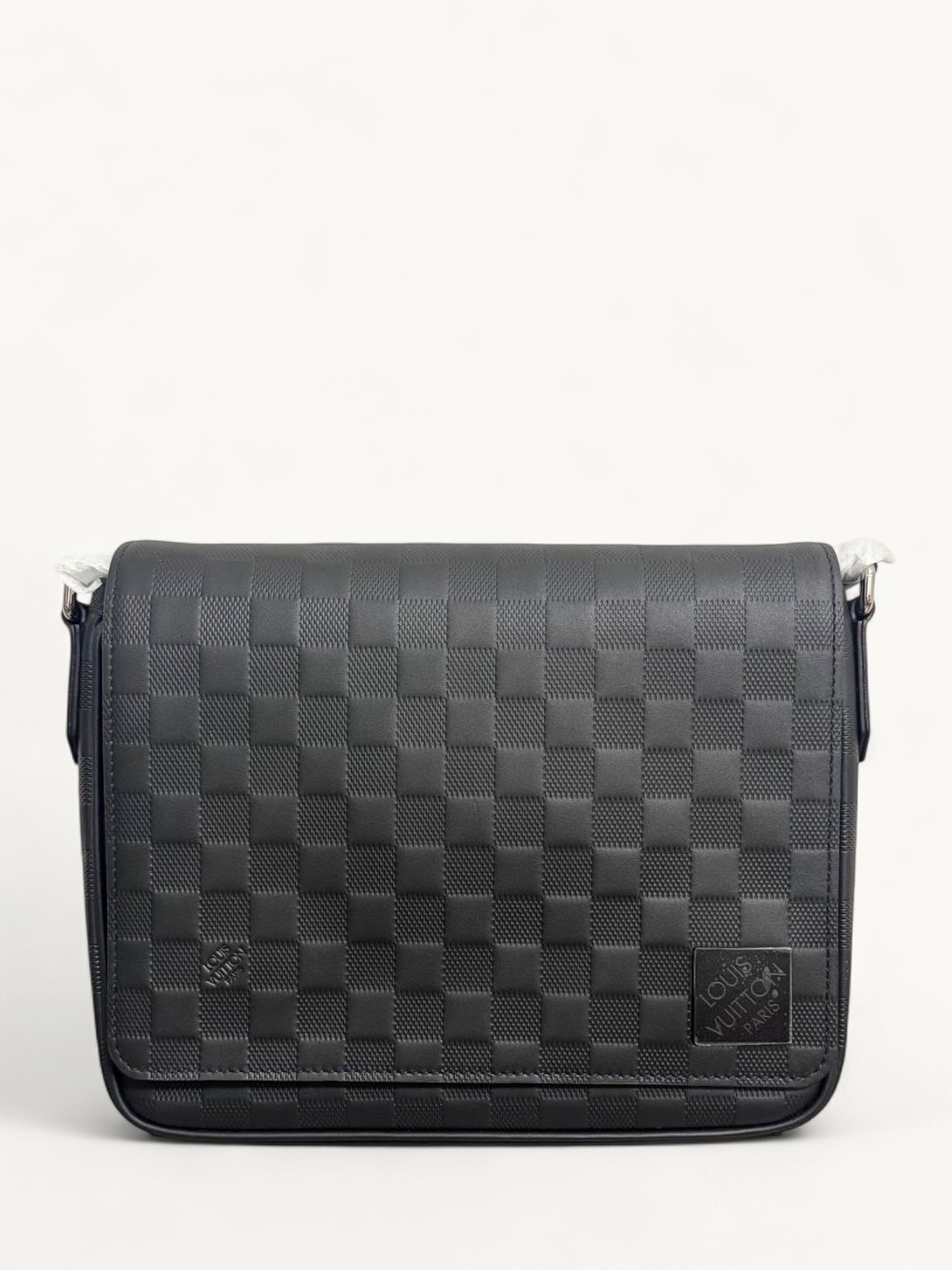 Louis Vuitton District 0