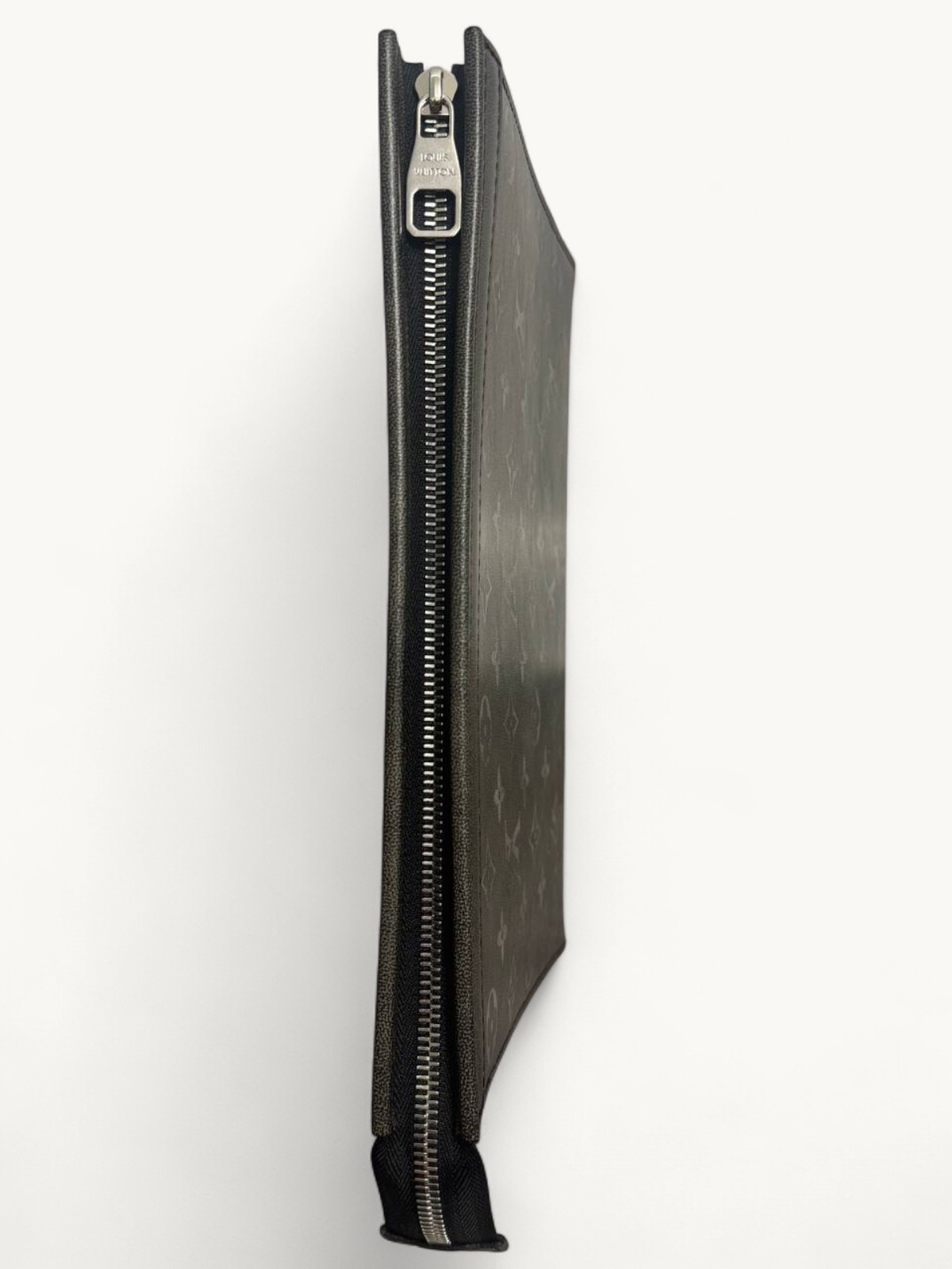 Louis Vuitton Pochette Voyage 4