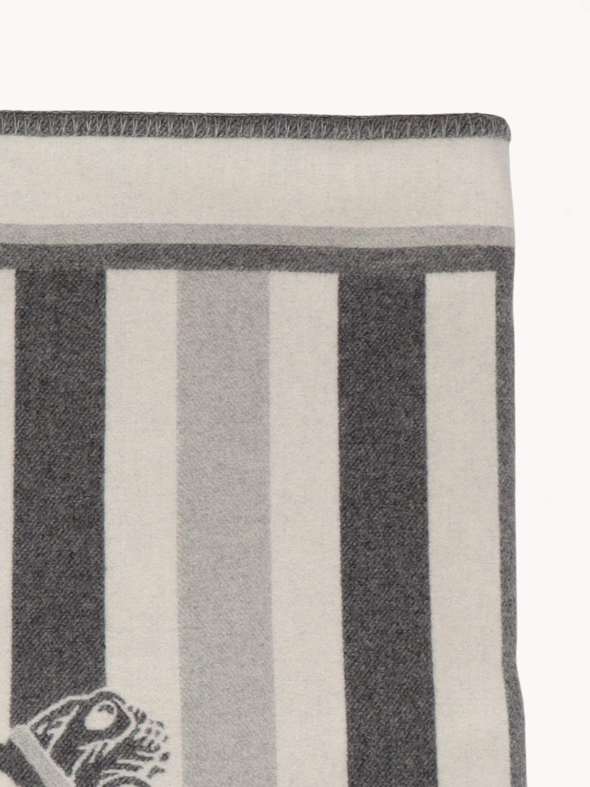 Hermes Blanket 2