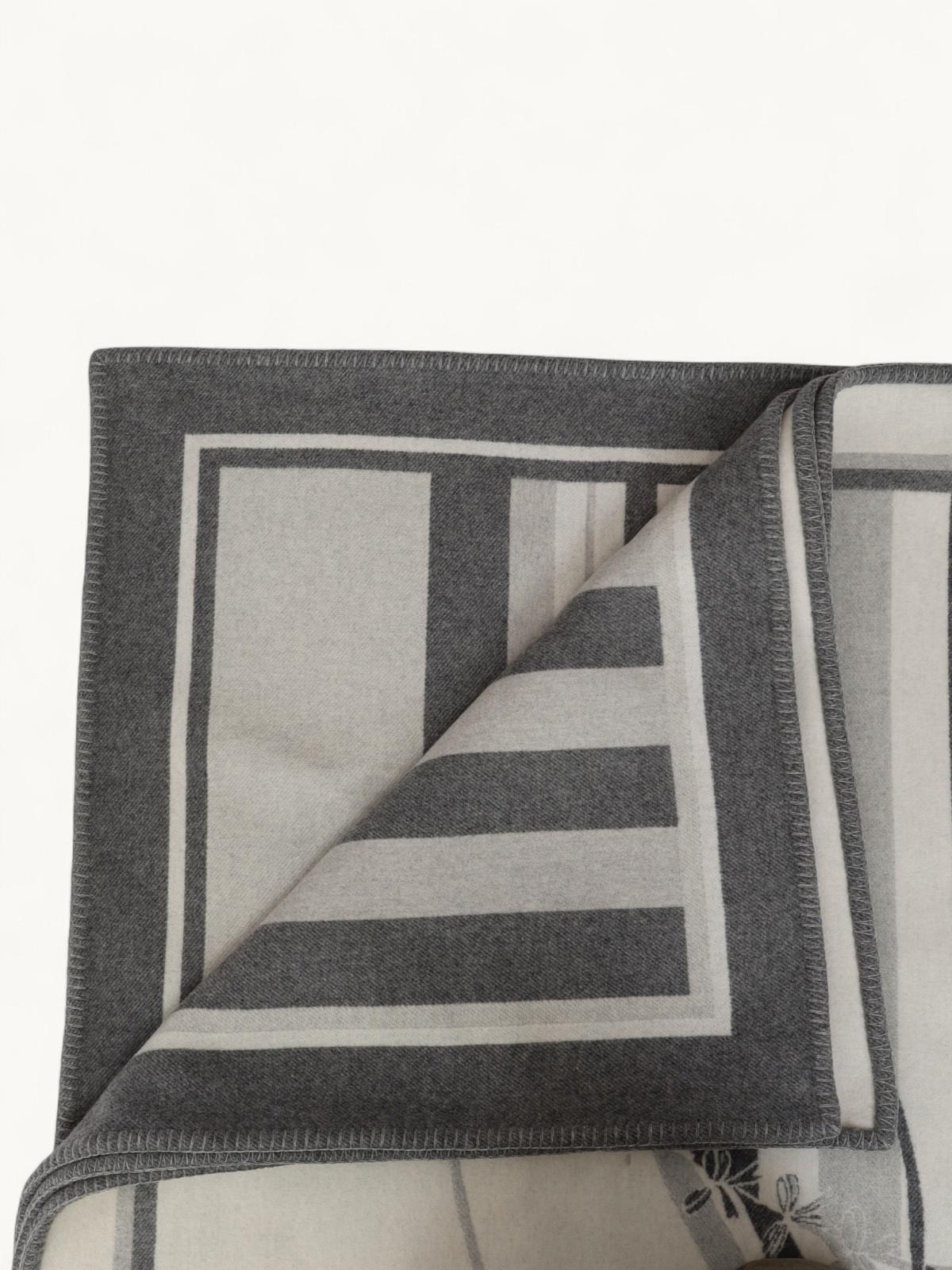 Hermes Blanket 4