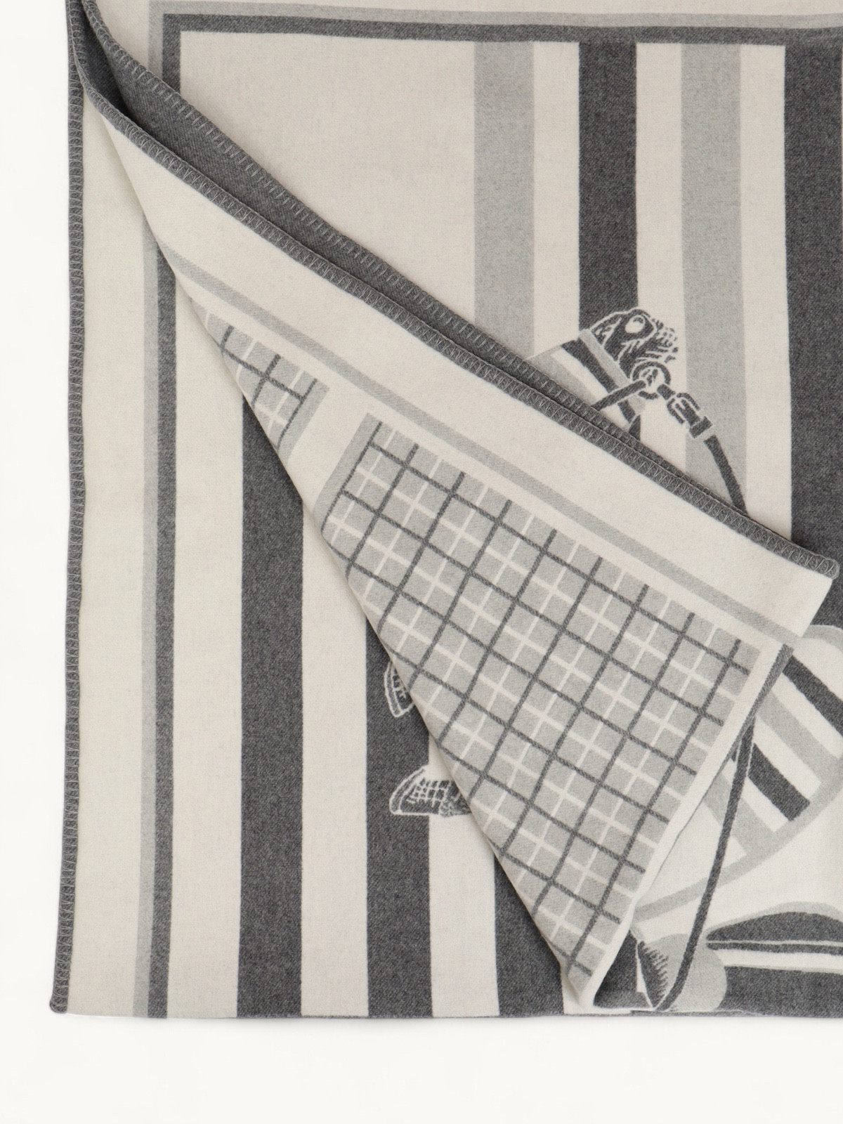 Hermes Blanket 3