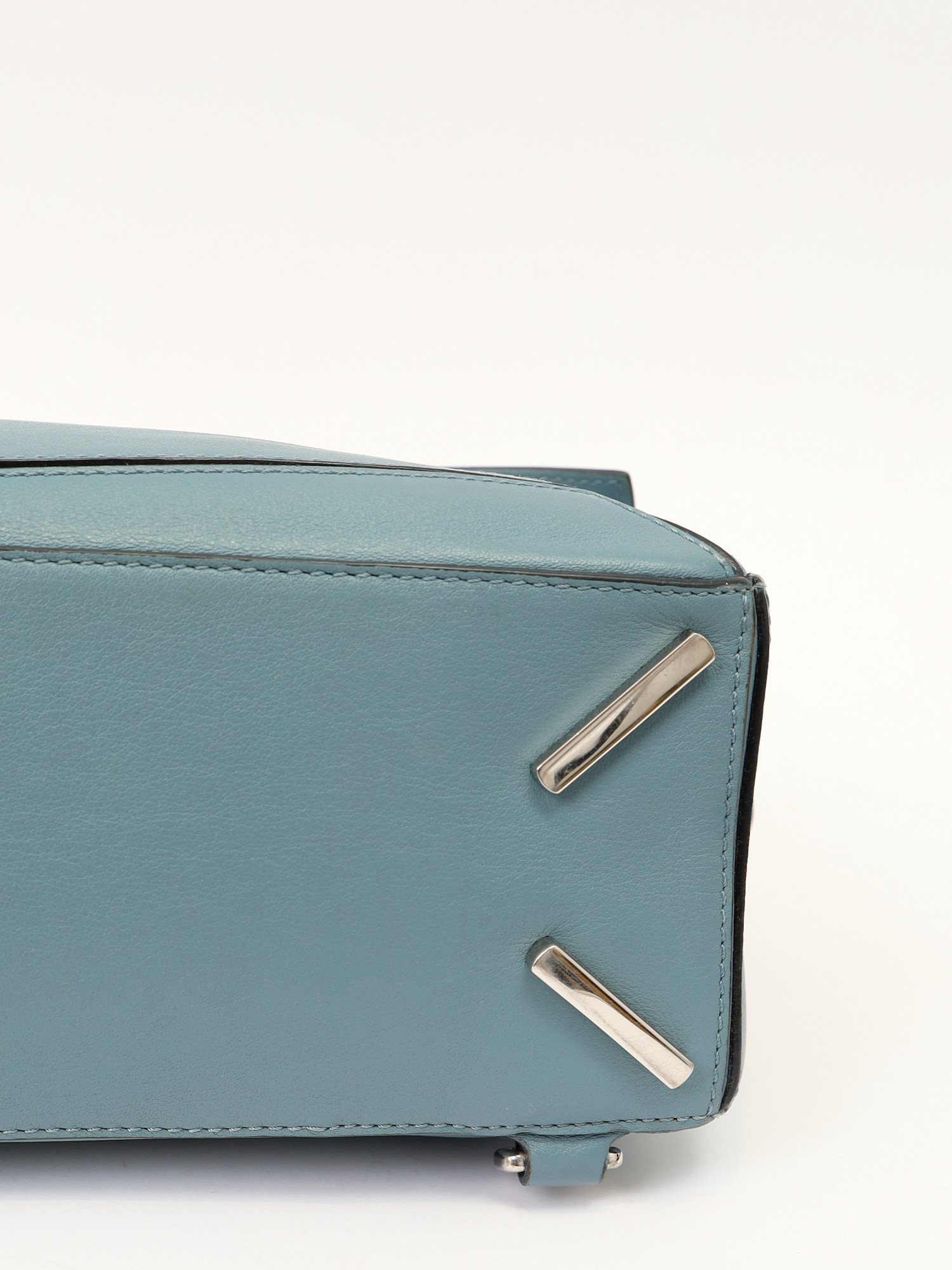 Loewe Puzzle  10