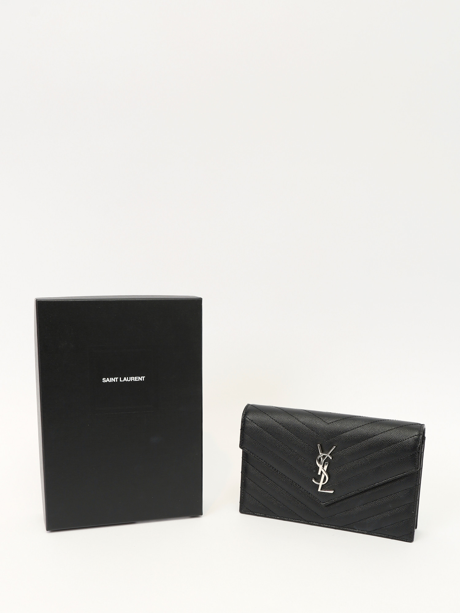Saint Laurent Cassandre  4