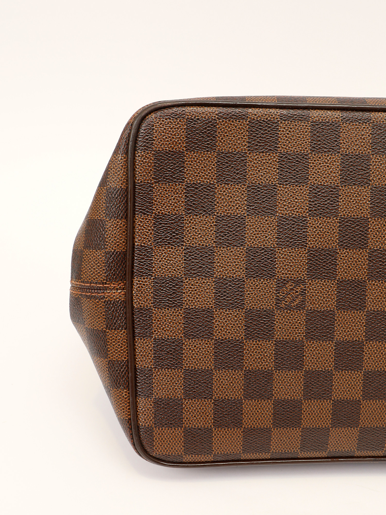 Lоuis Vuitton Bergamo 9