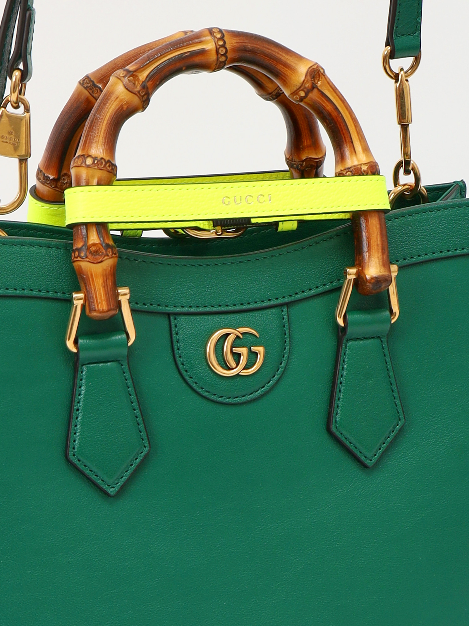 Gucci Diana  7