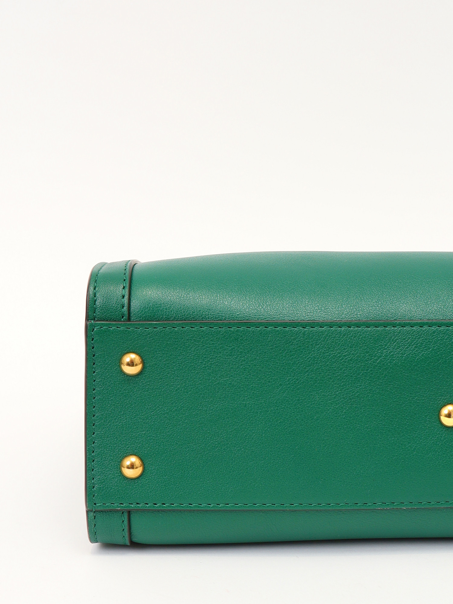 Gucci Diana  9