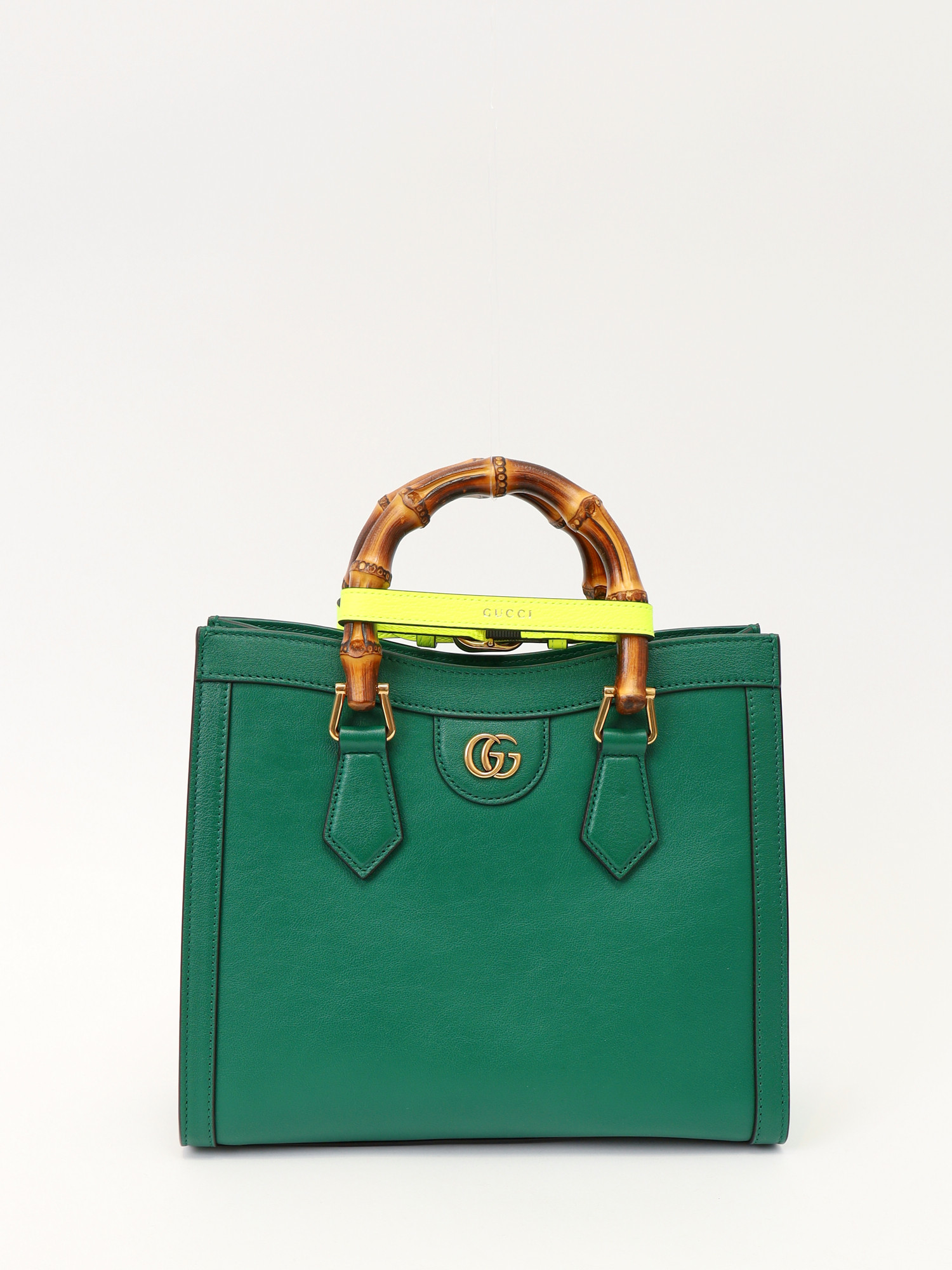 Gucci Diana  0