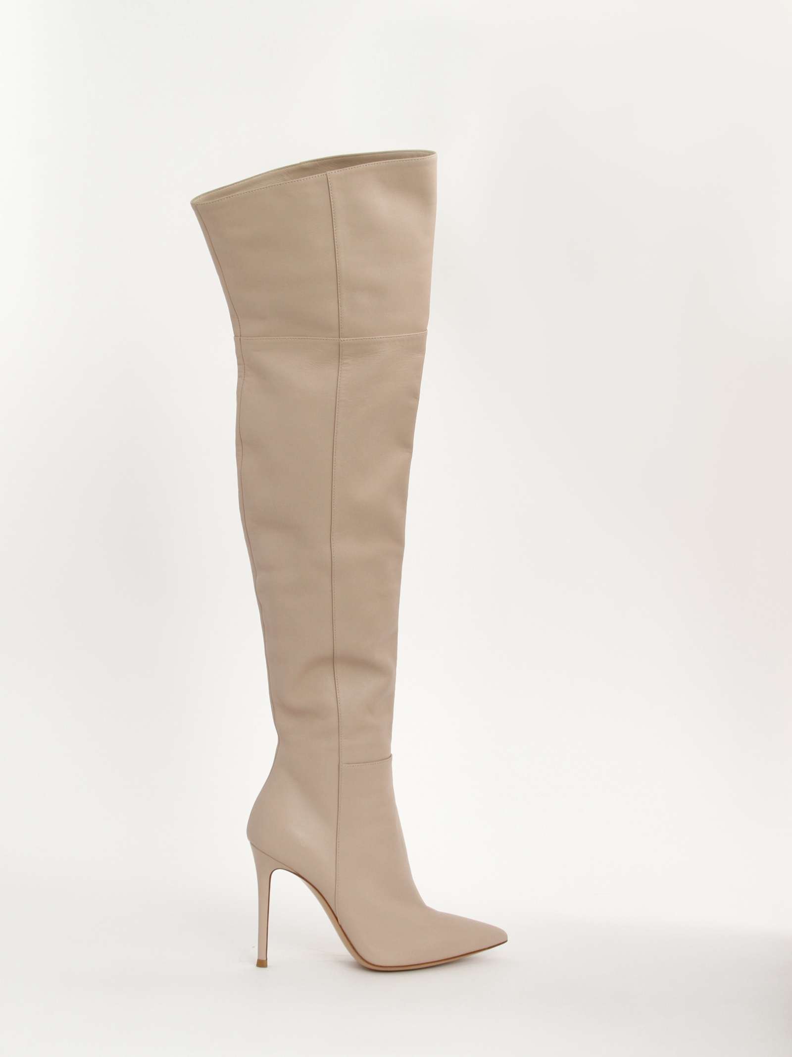 Gianvito Rossi 37