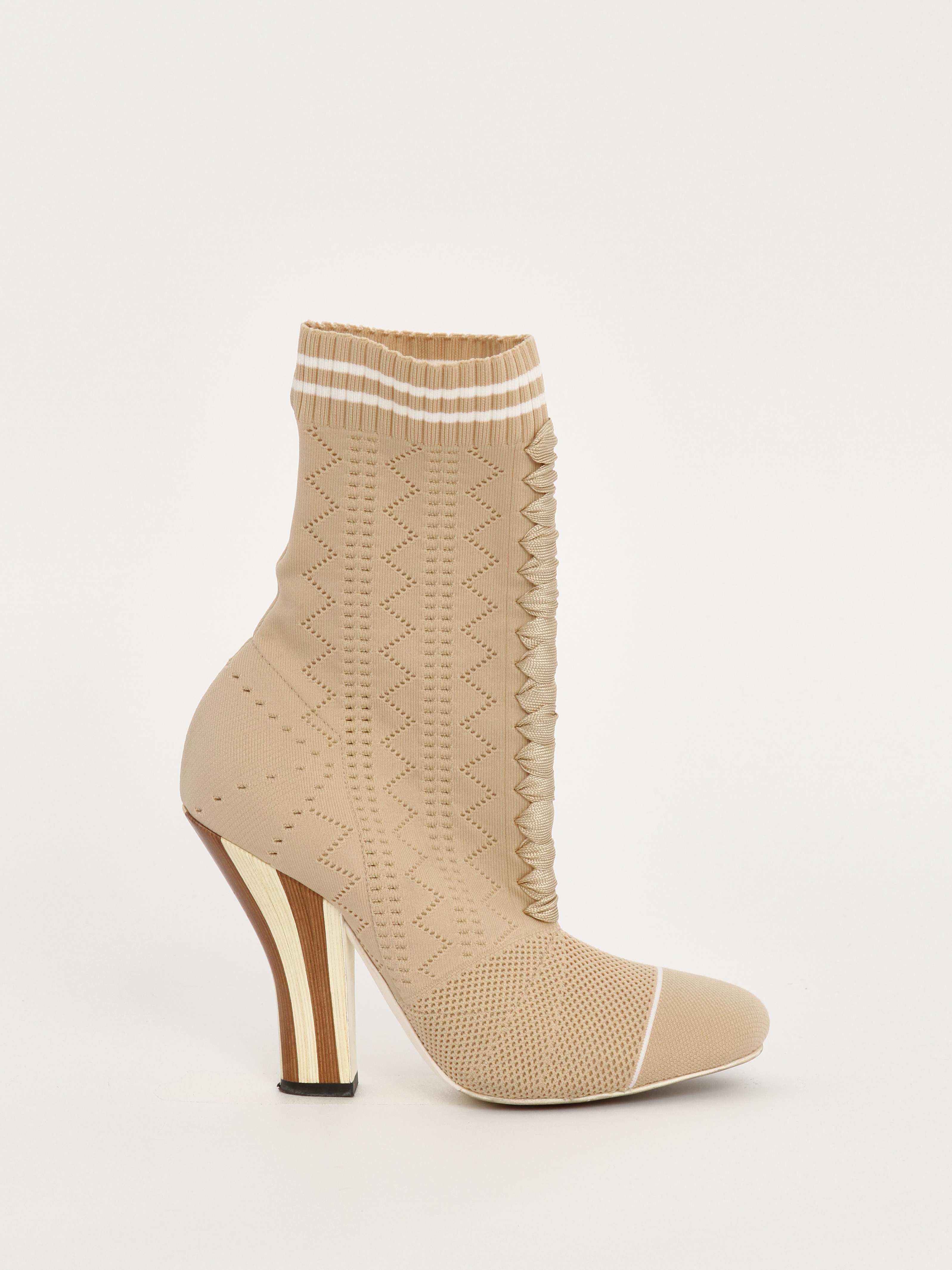Fendi Shoes 38