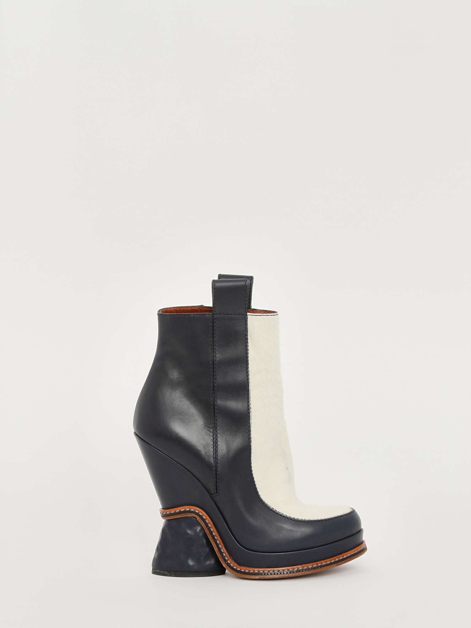 Fendi Shoes 39