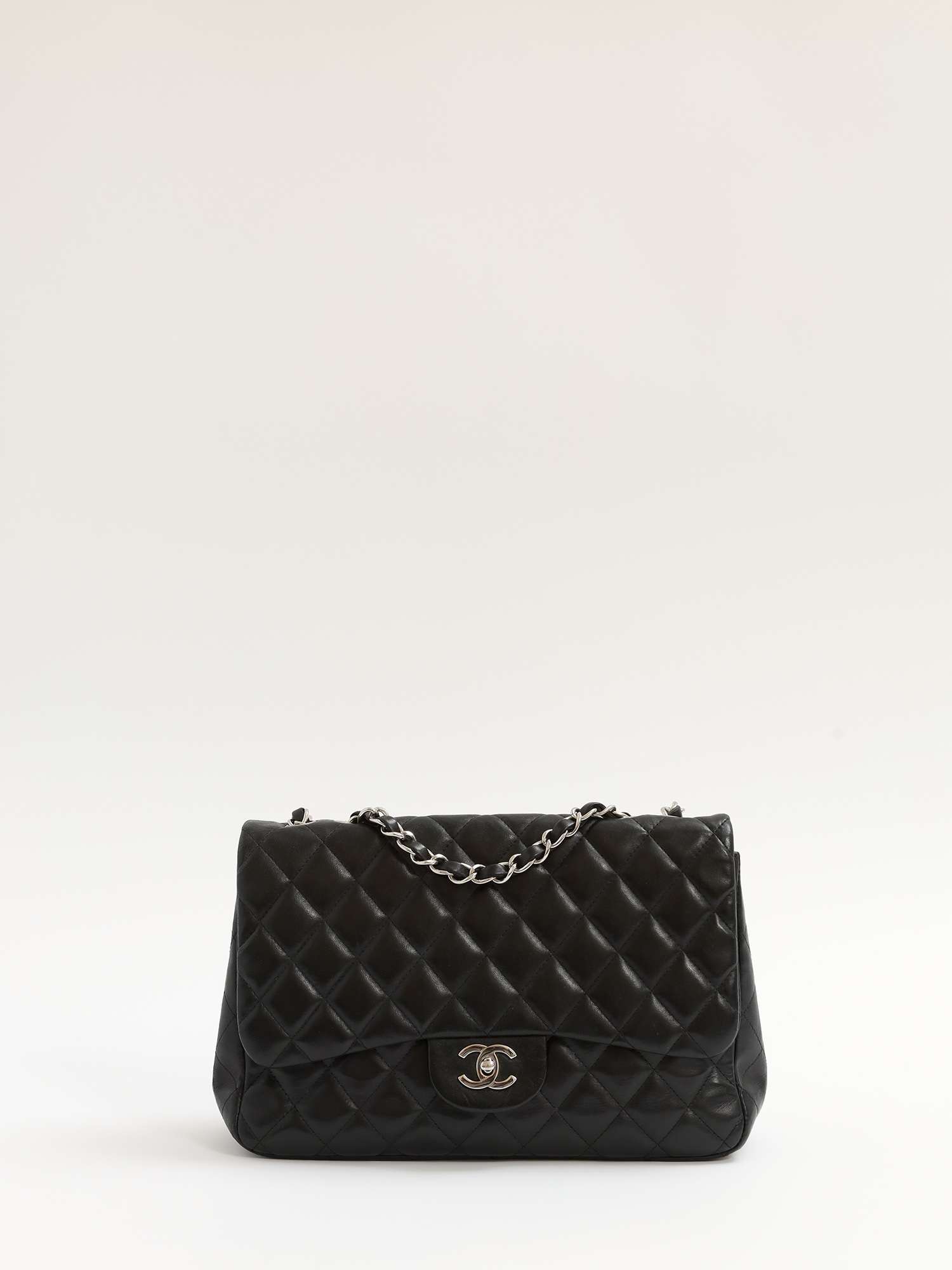 Chanel Timeless Classic 