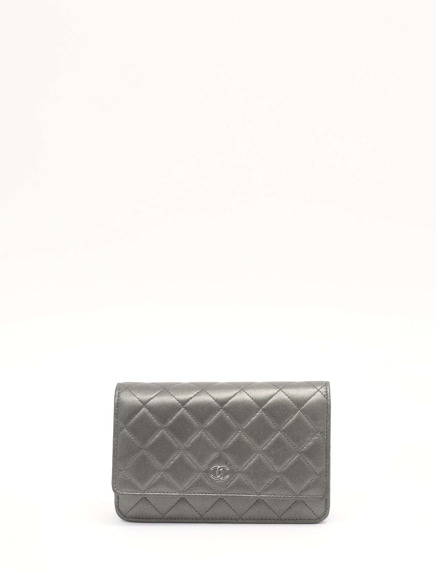 Chanel WOC 