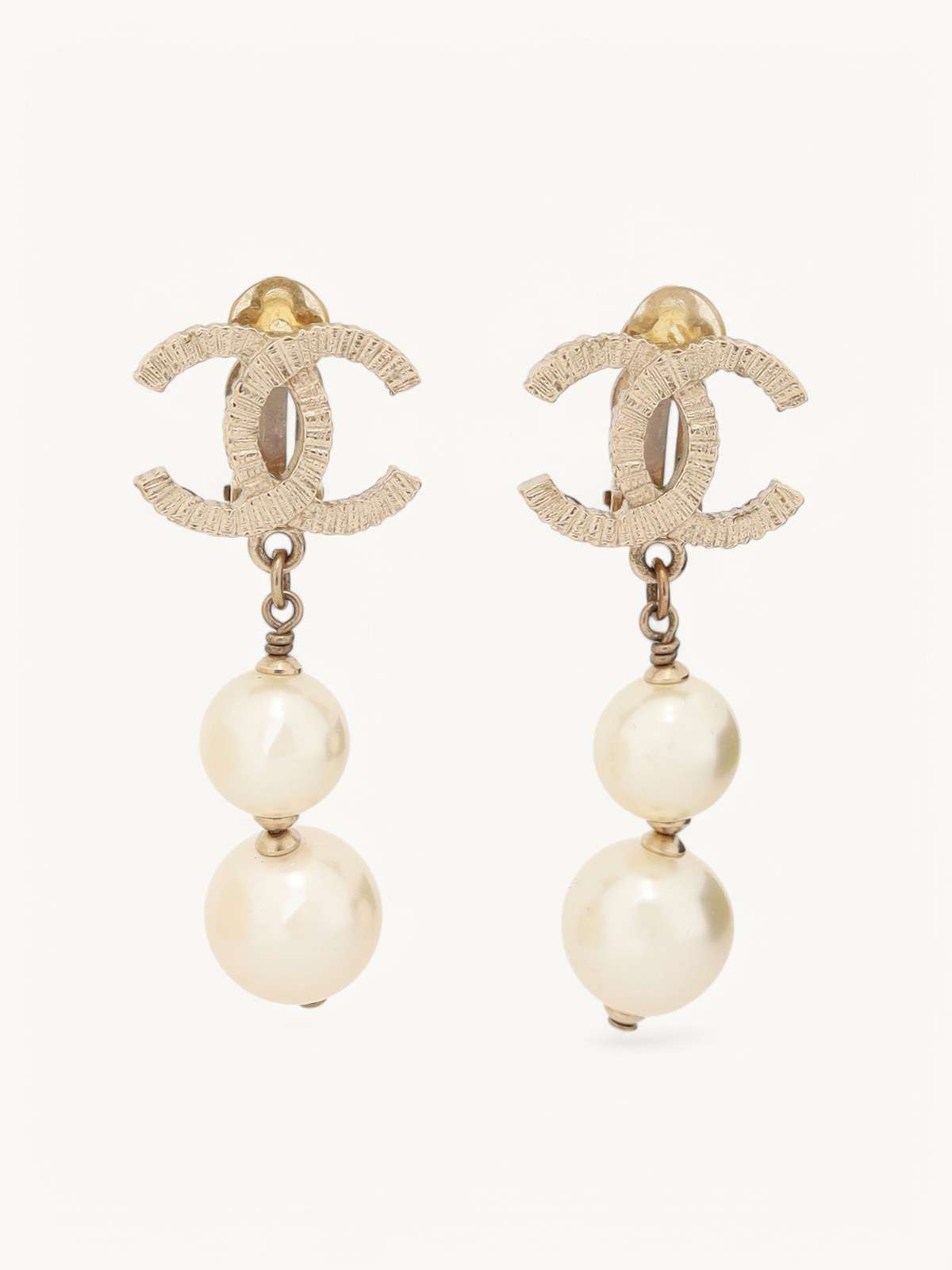 Chanel Clips 