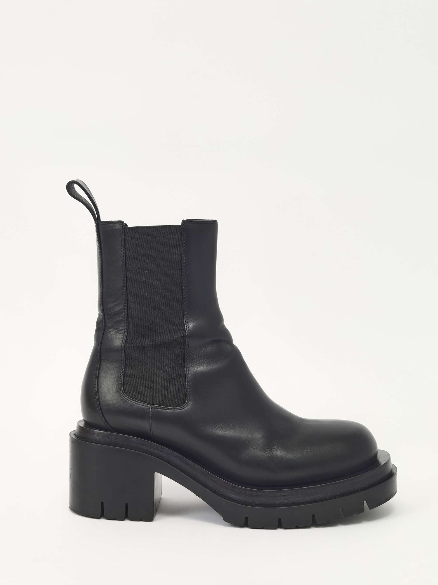 Bottega Veneta Shoes 40