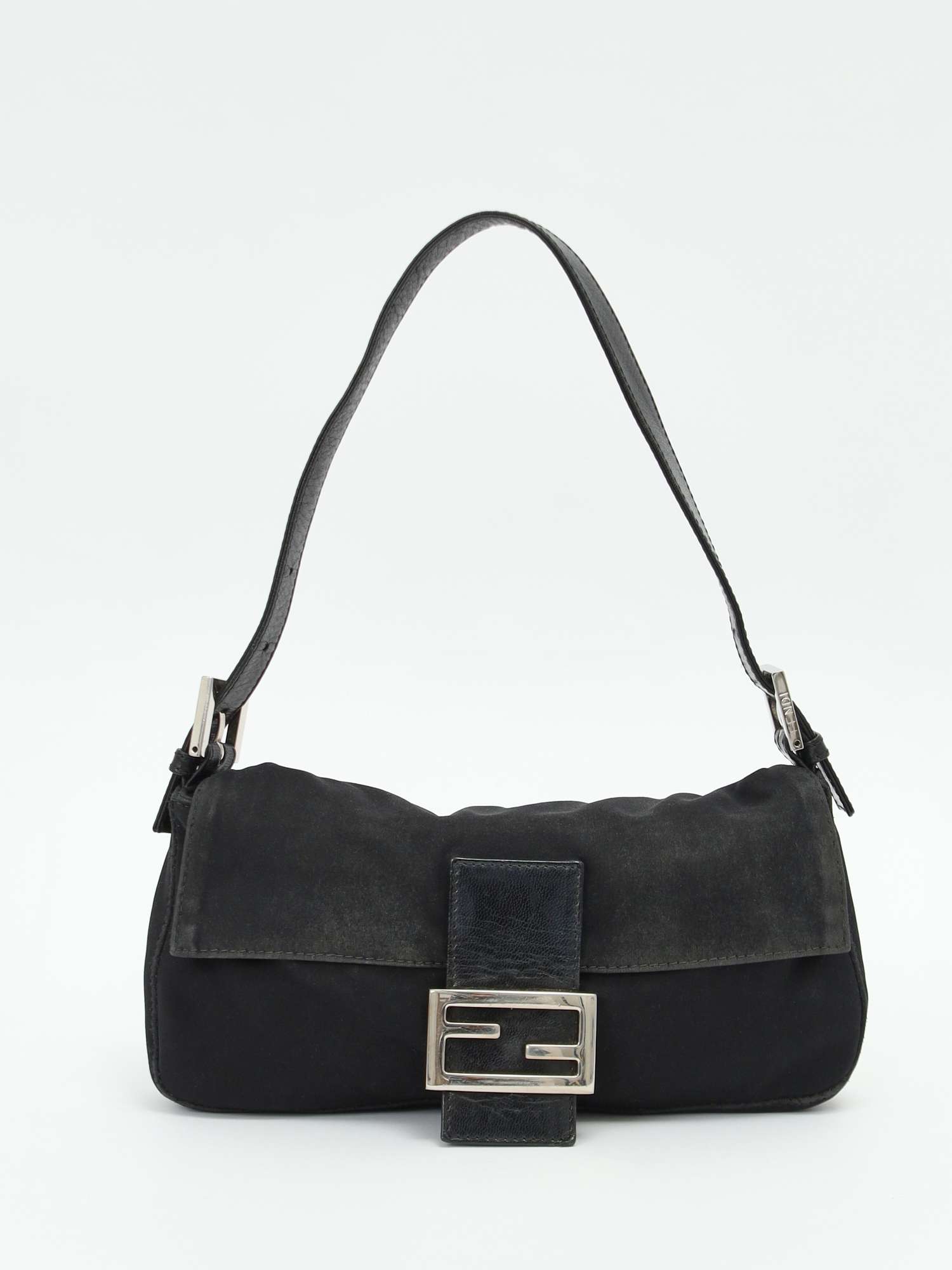 Fendi Baguette 