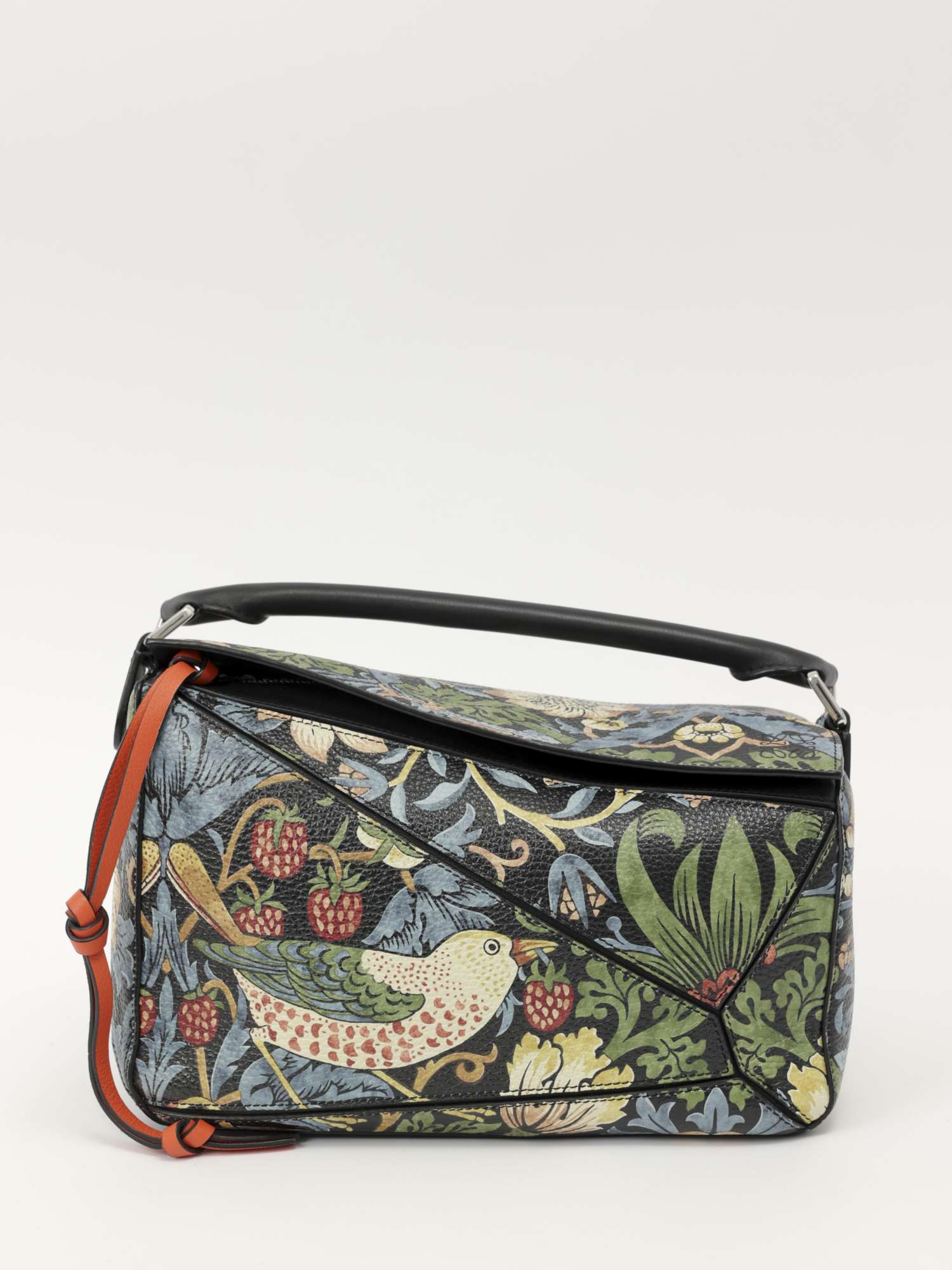 Loewe Puzzle 