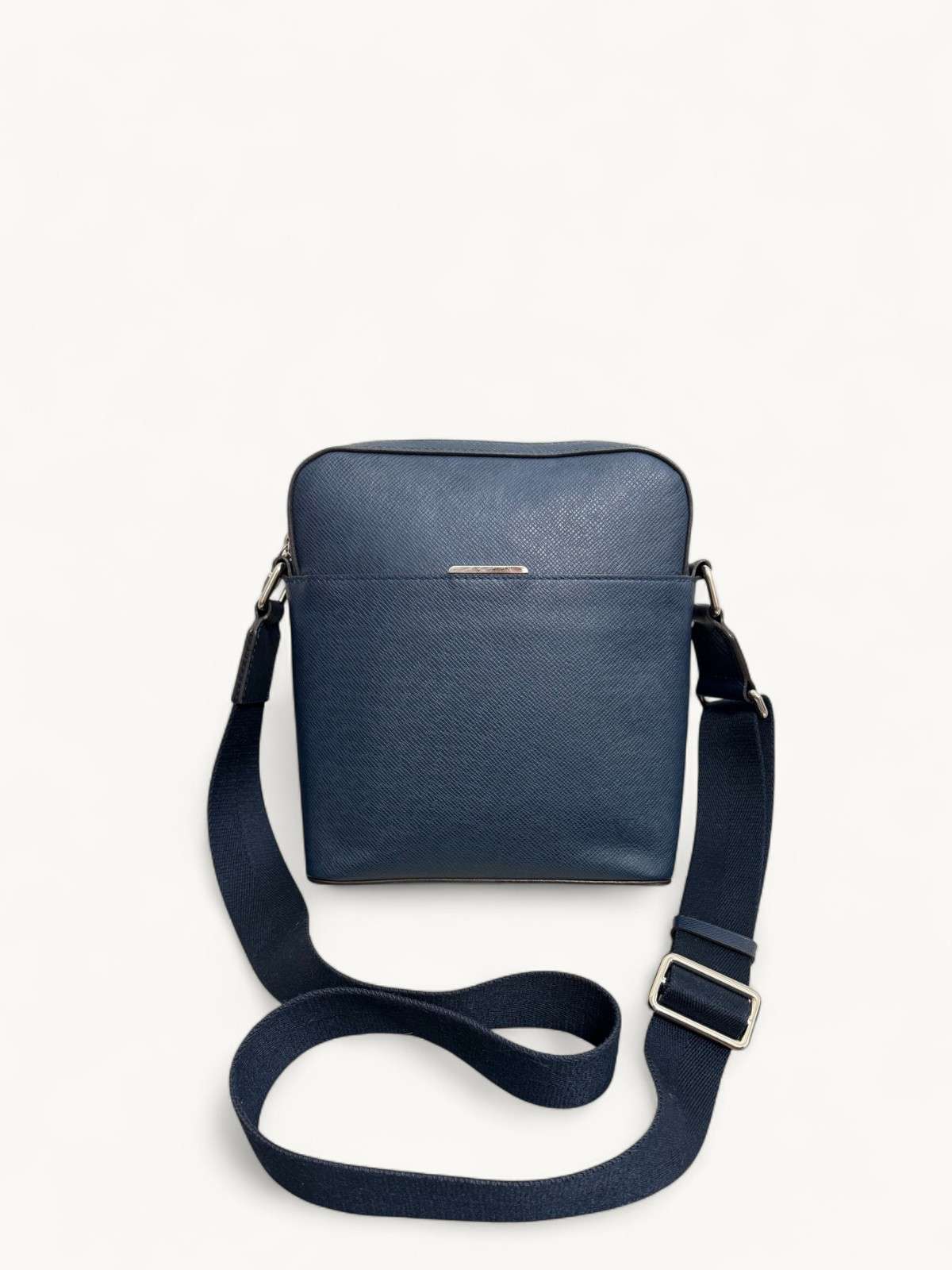 Louis Vuitton Anton 