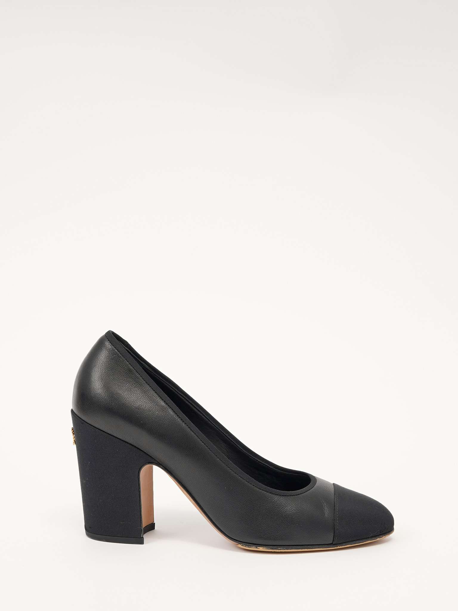 Chanel Shoes 39