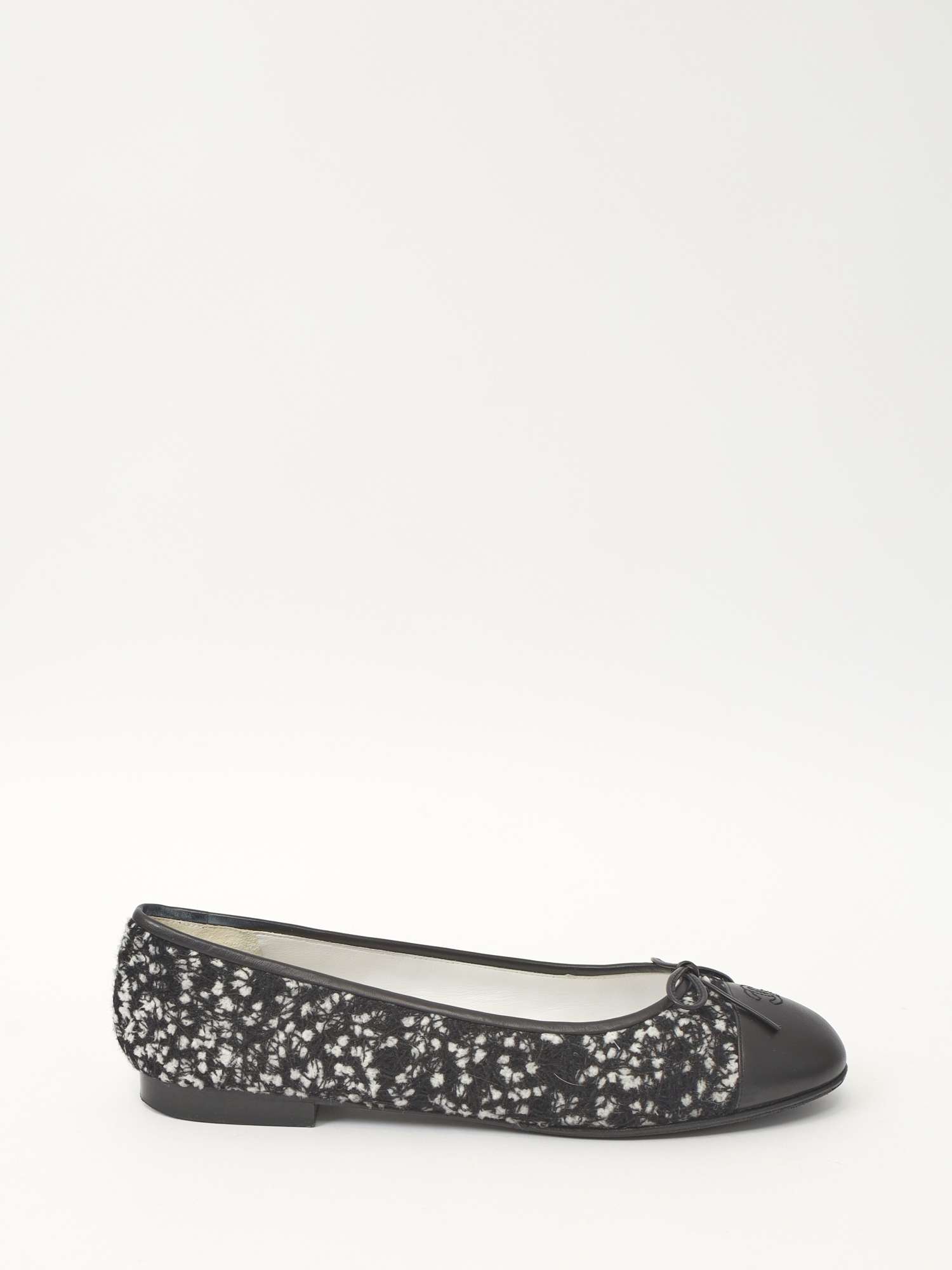 Chanel Shoes 41