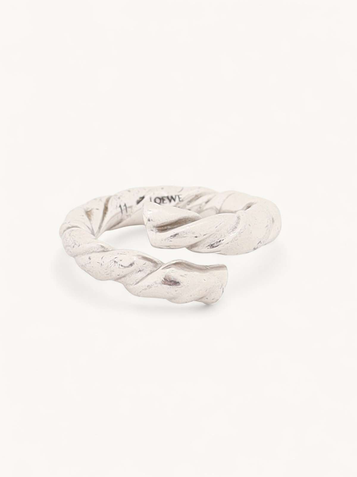 Loewe Ring 