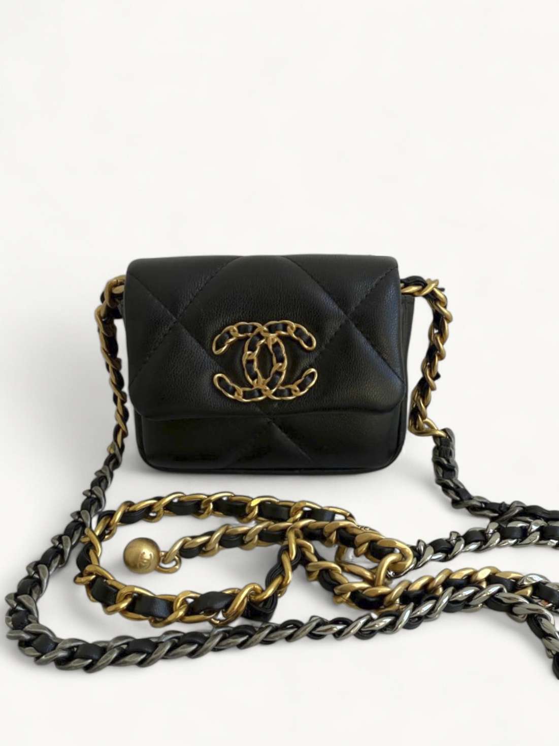 Chanel 19 