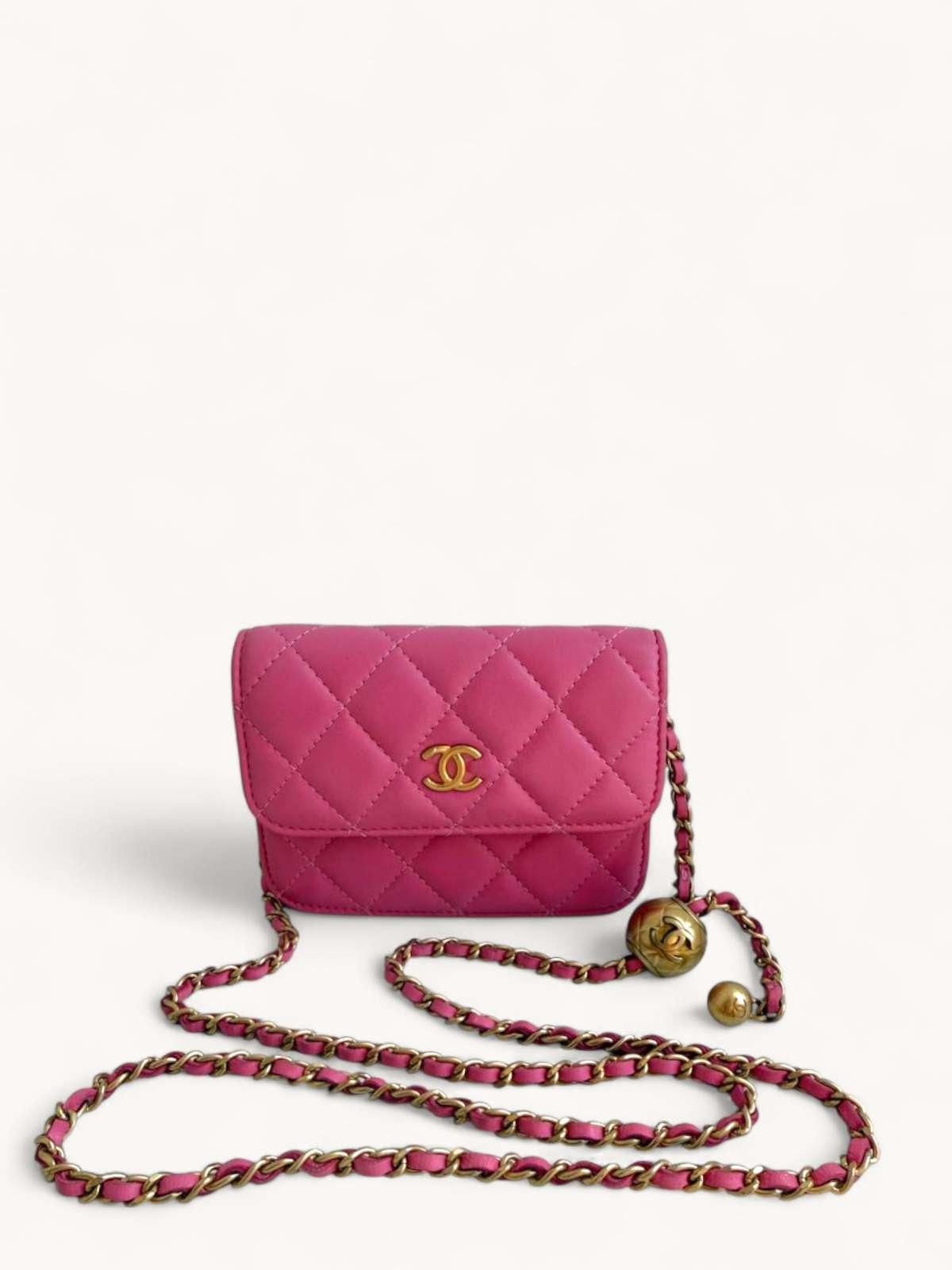 Chanel WOC 