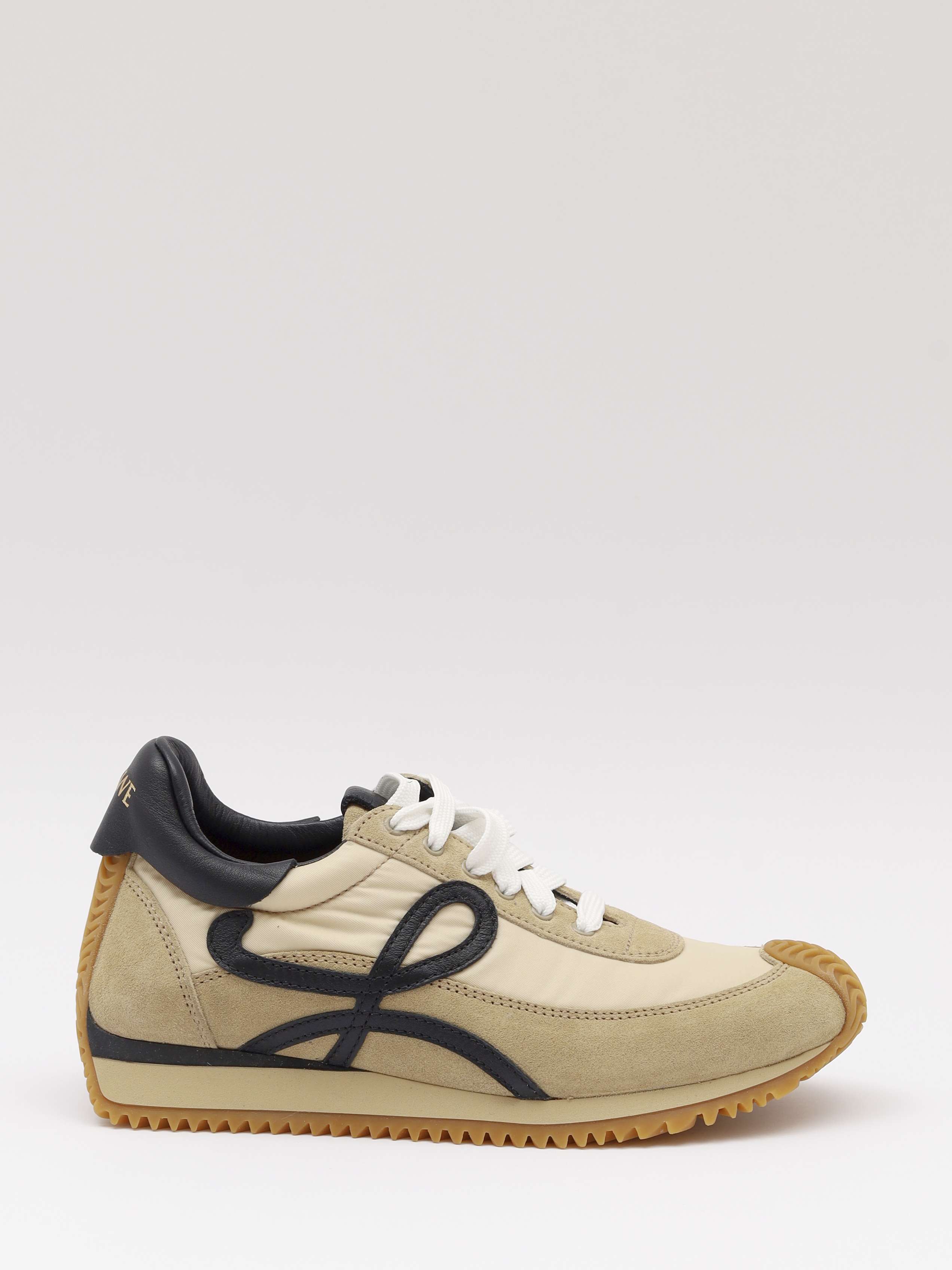 Loewe Flow Runner 35