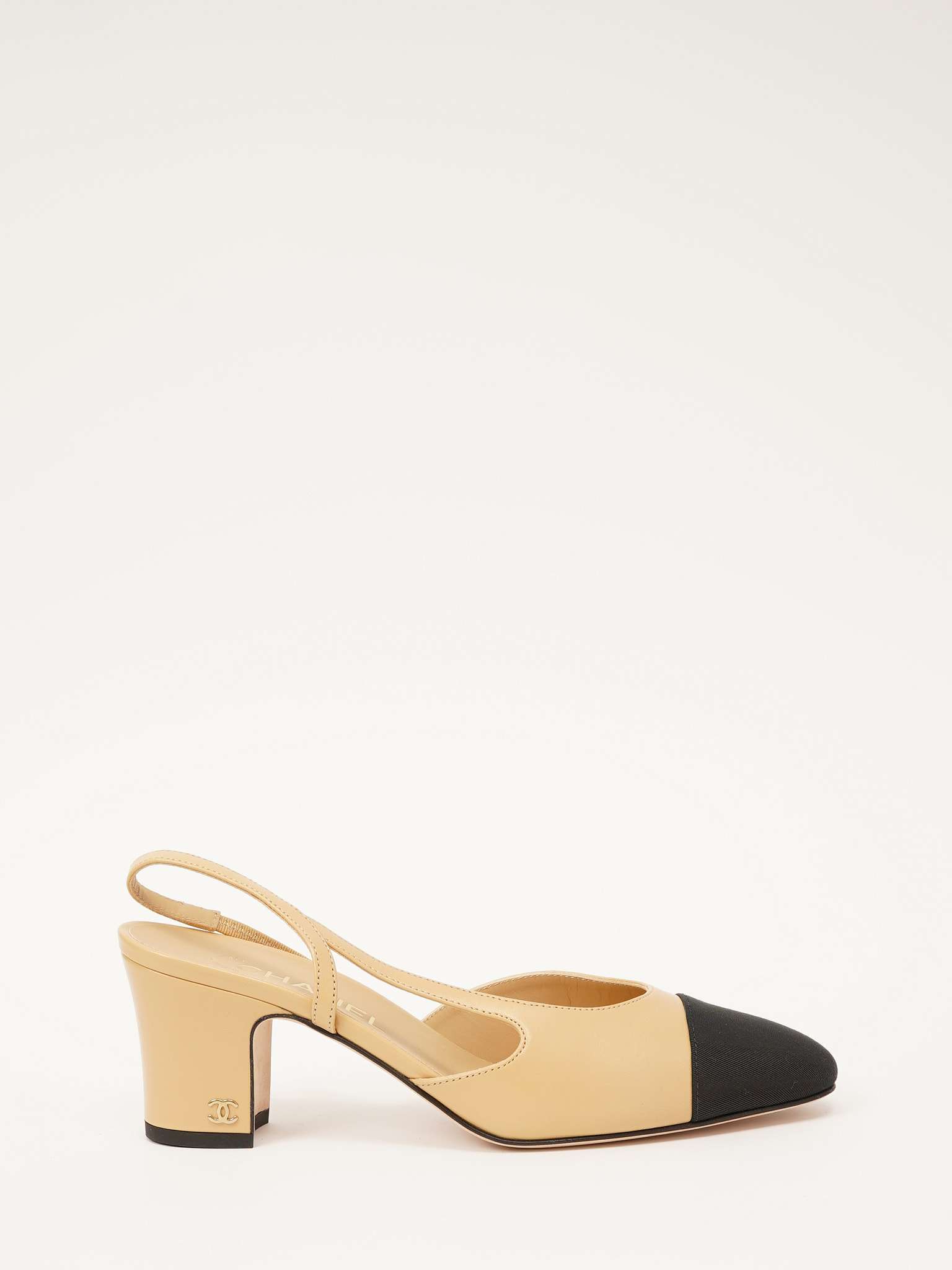 Chanel Shoes 38