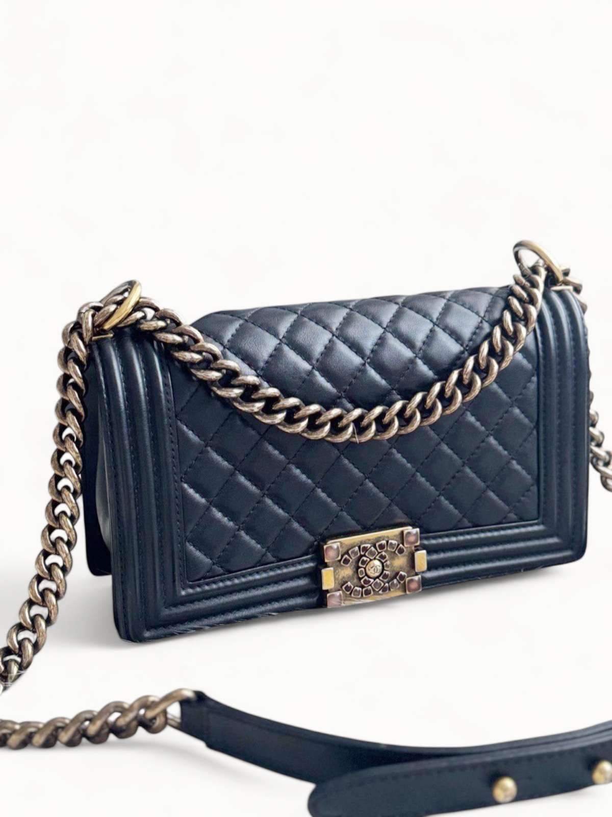 Chanel Boy 