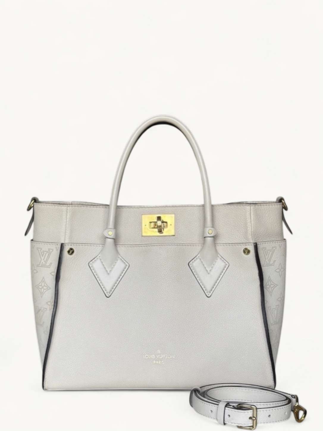 Louis Vuitton On My Side 