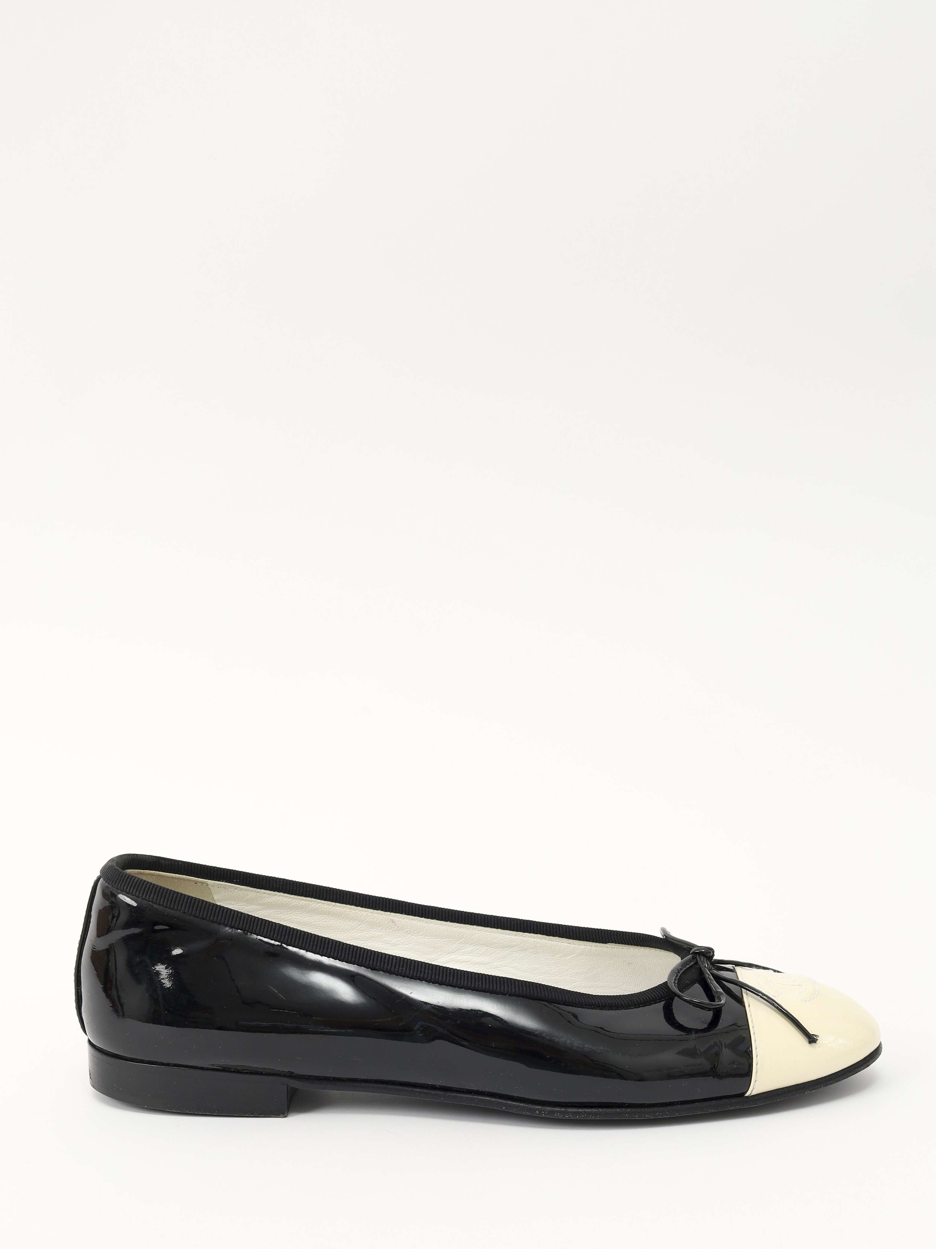 Chanel Shoes 38