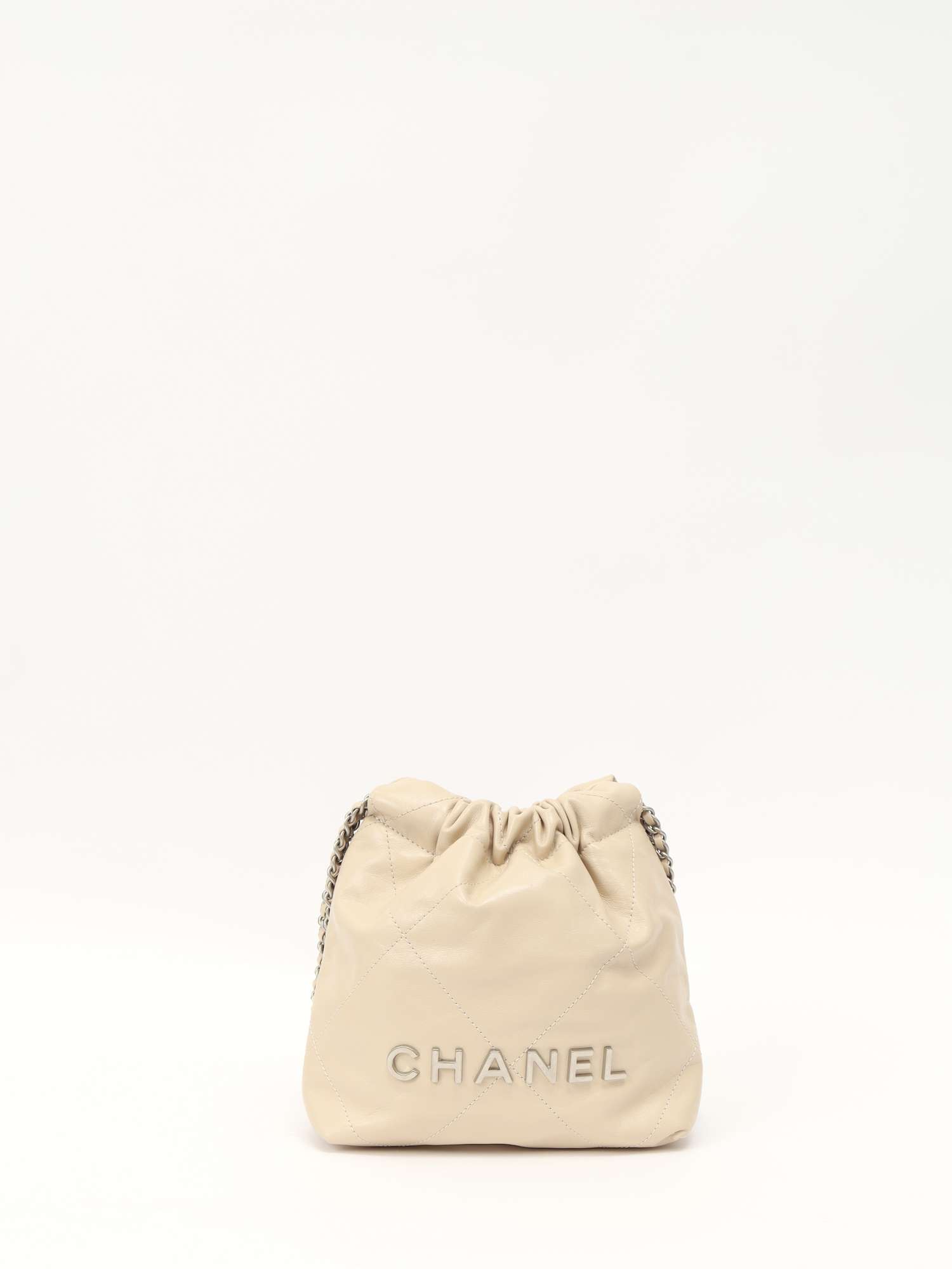 Chanel 22 