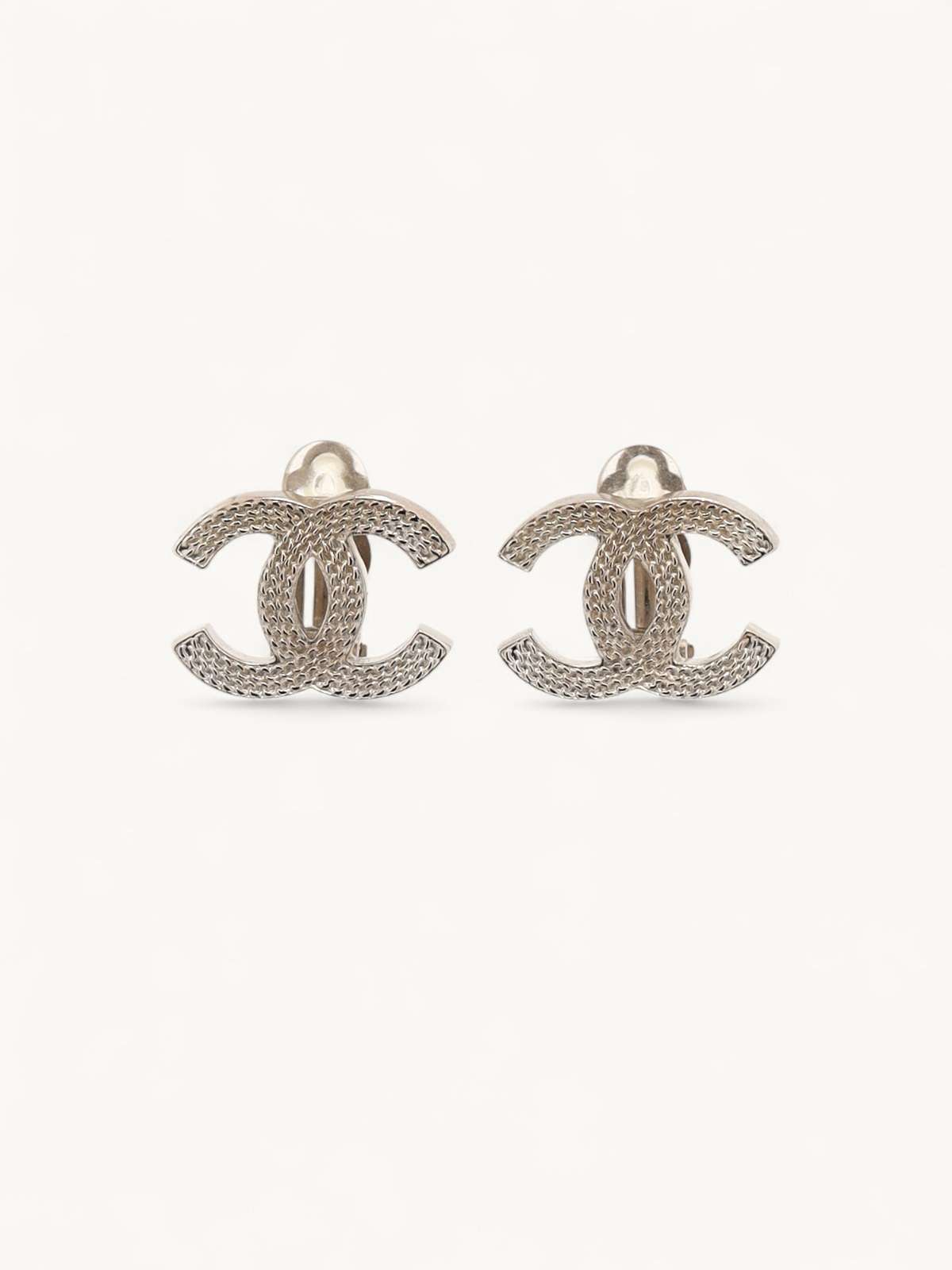 Chanel Clips 