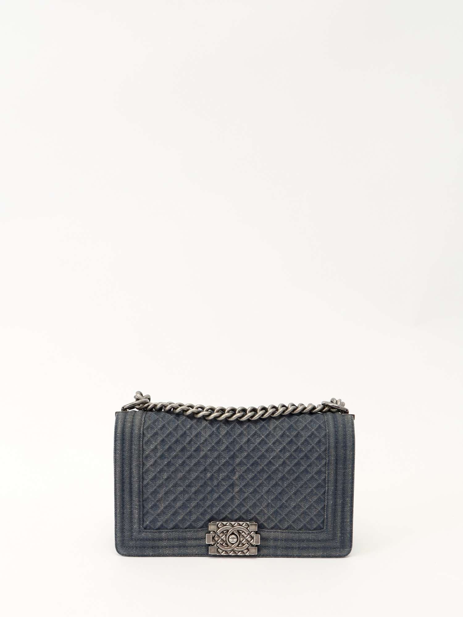 Chanel Boy 