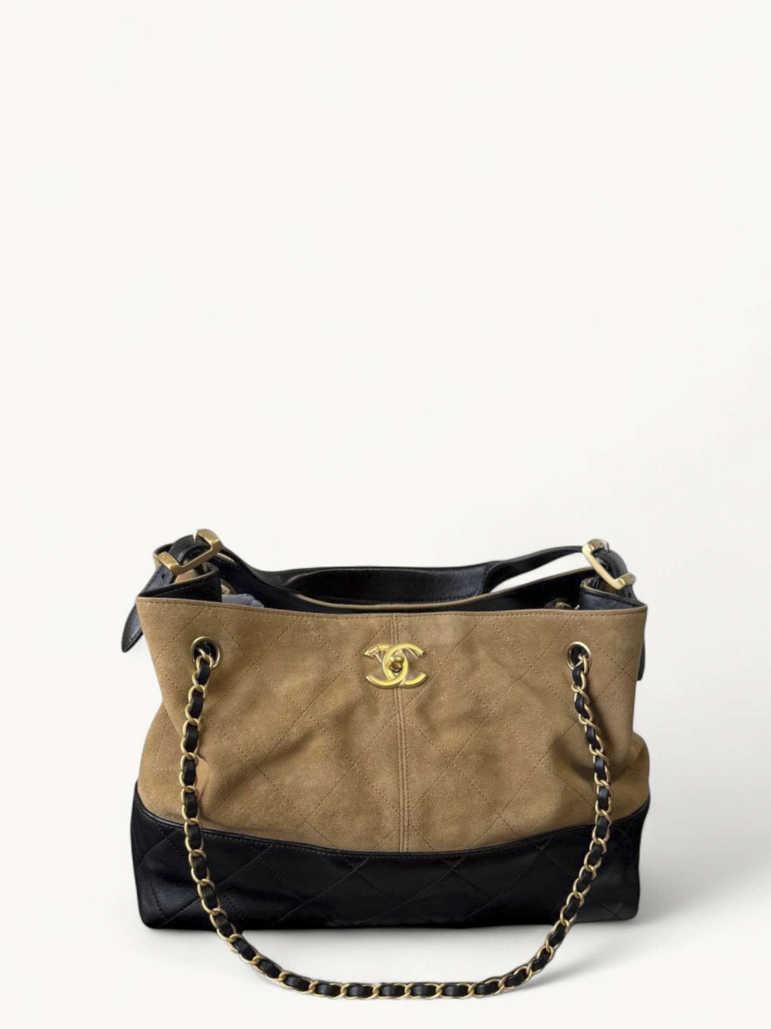 Chanel Shopping 
