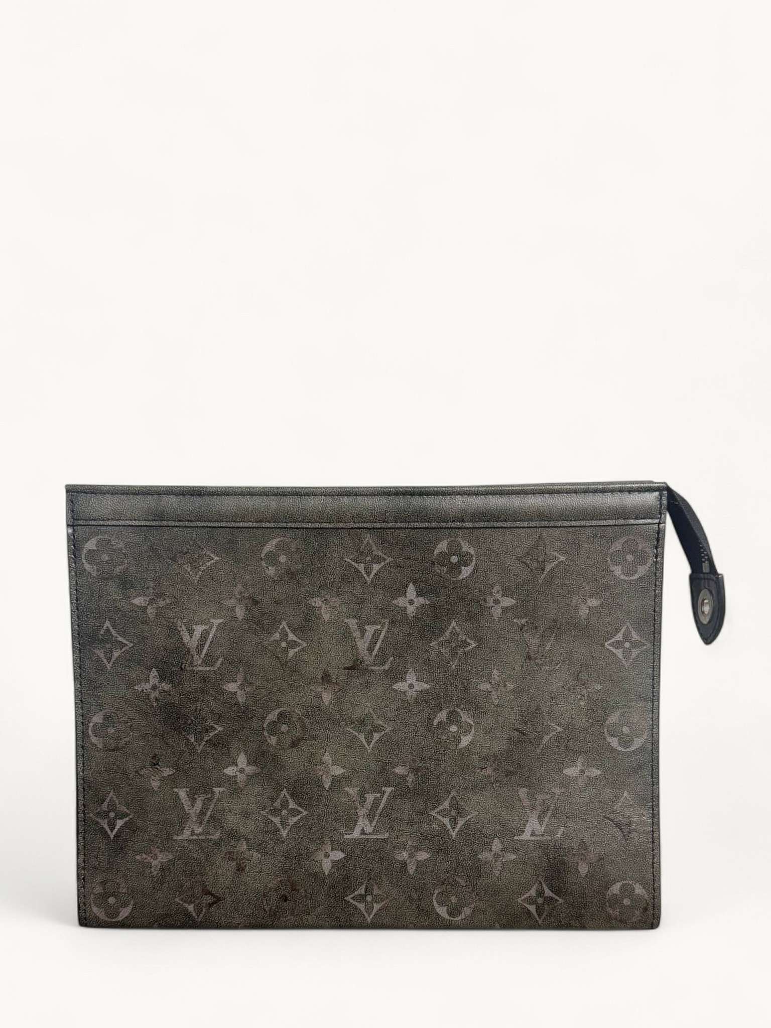 Louis Vuitton Pochette Voyage 
