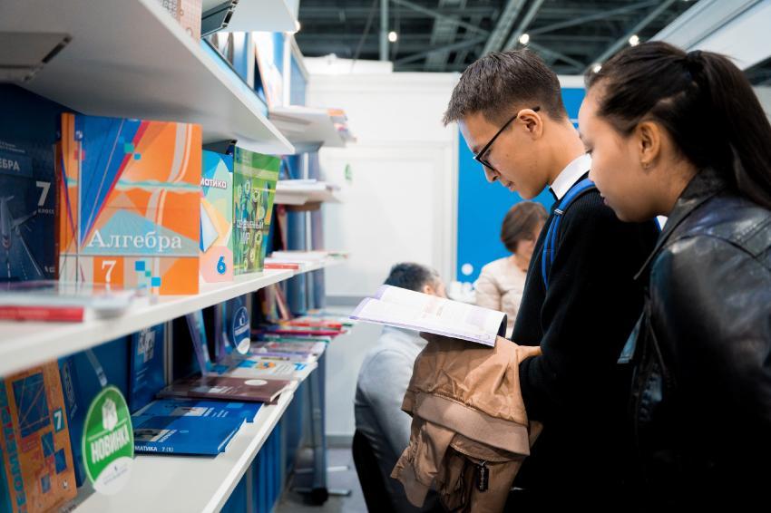 Издательство «Просвещение» представило книги для юных читателей на крупнейшей международной выставке