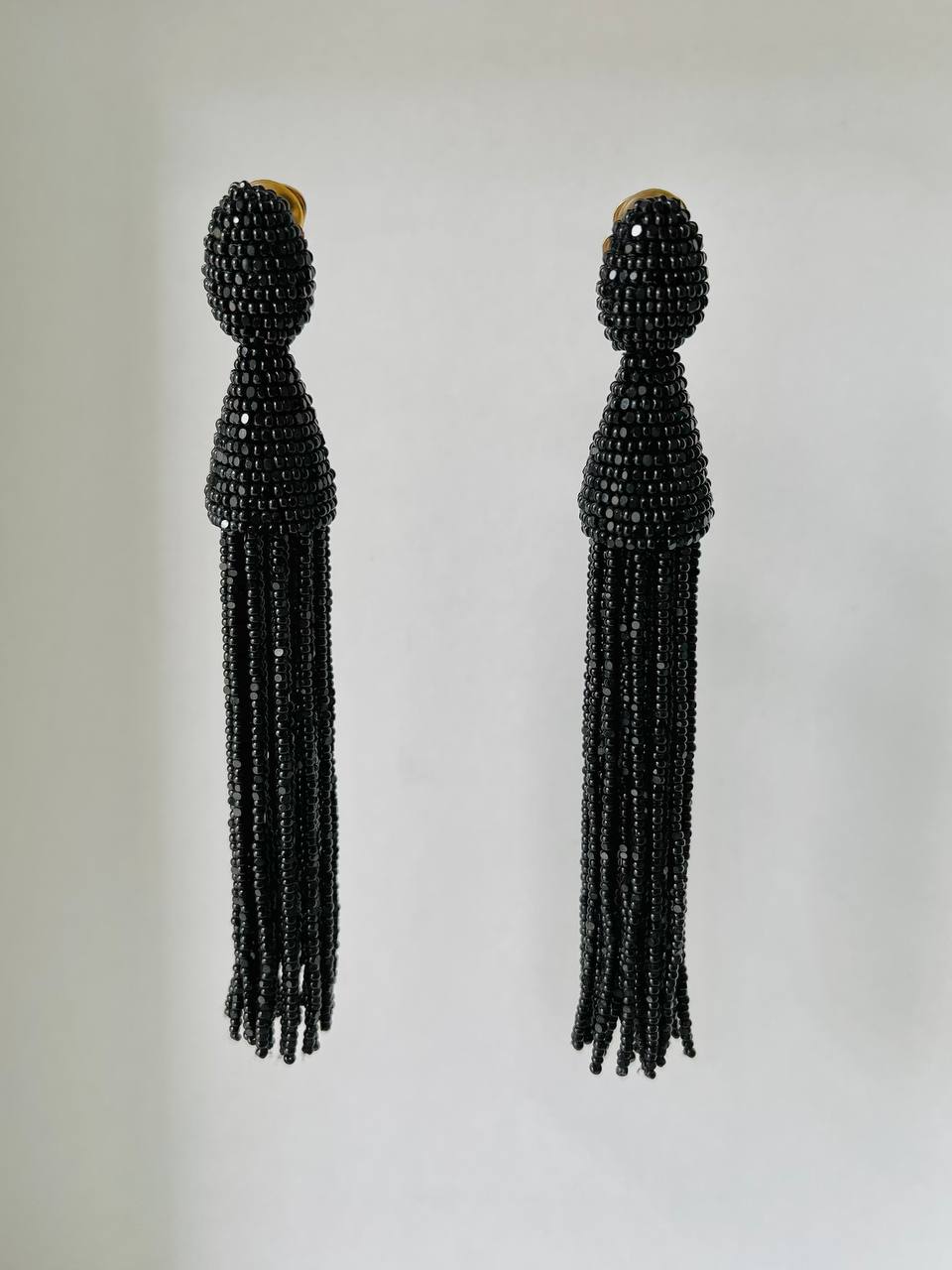 Oscar de la Renta Long Tassel Clip 4
