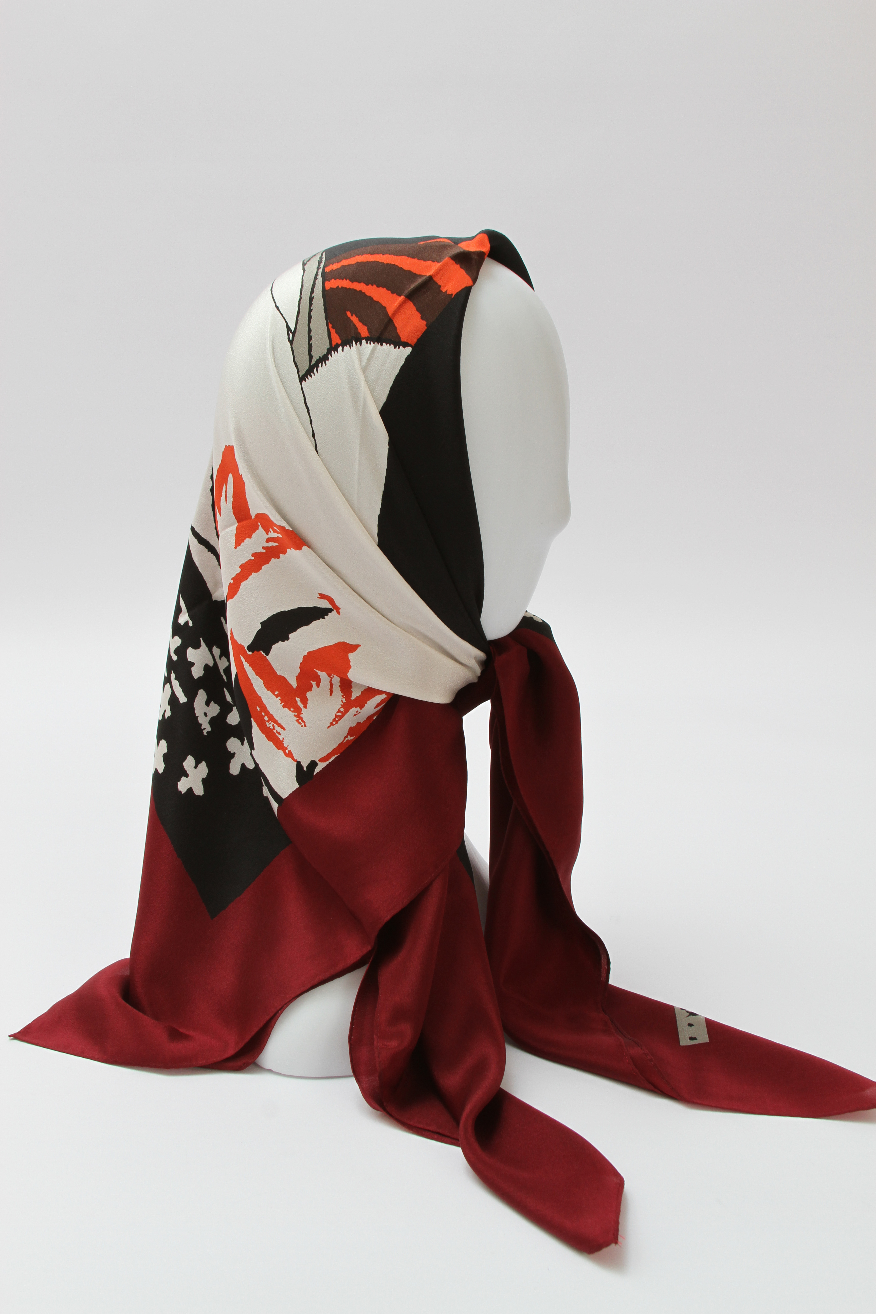 No Name Scarf 3