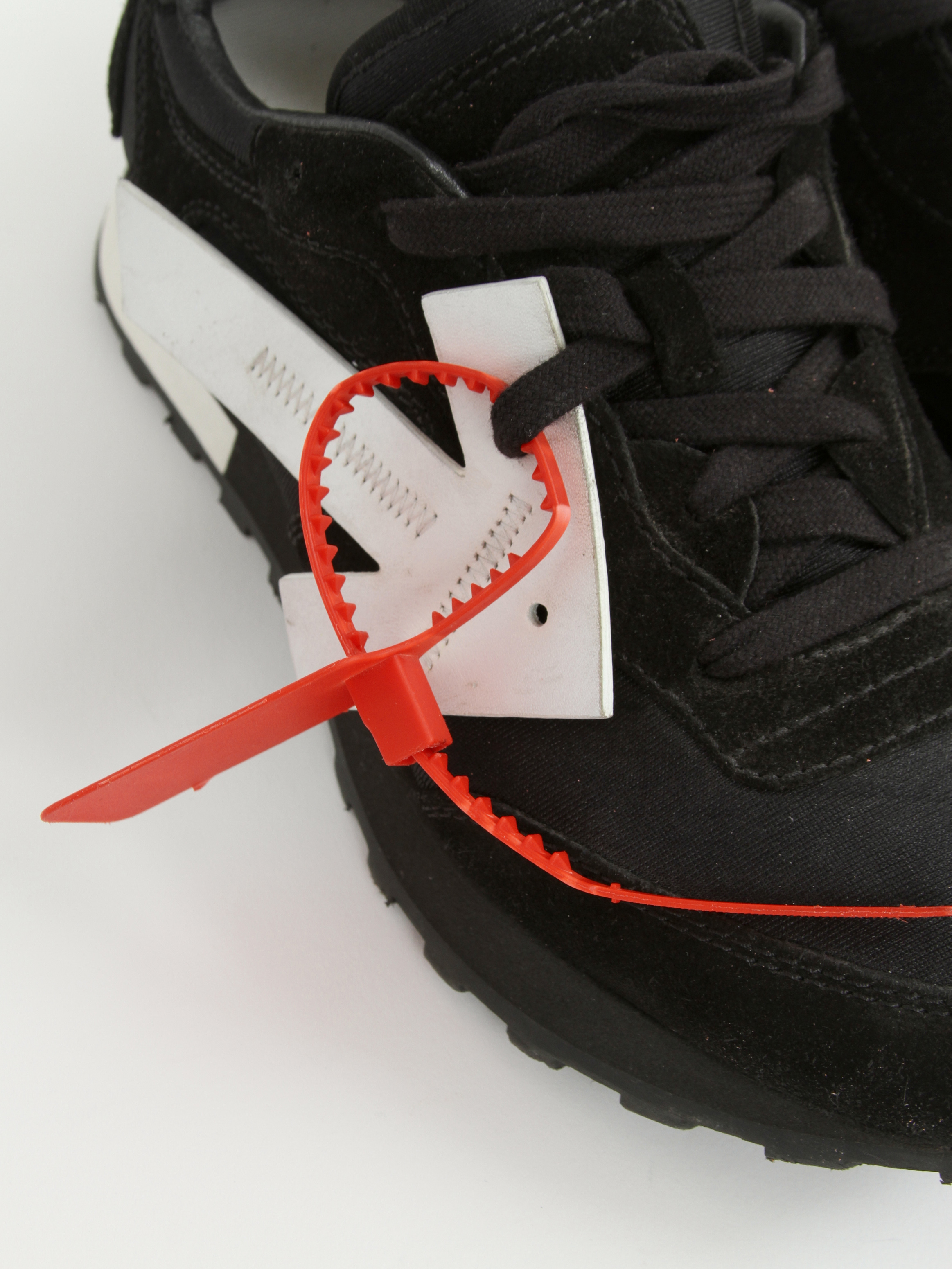 Off-White 40 5