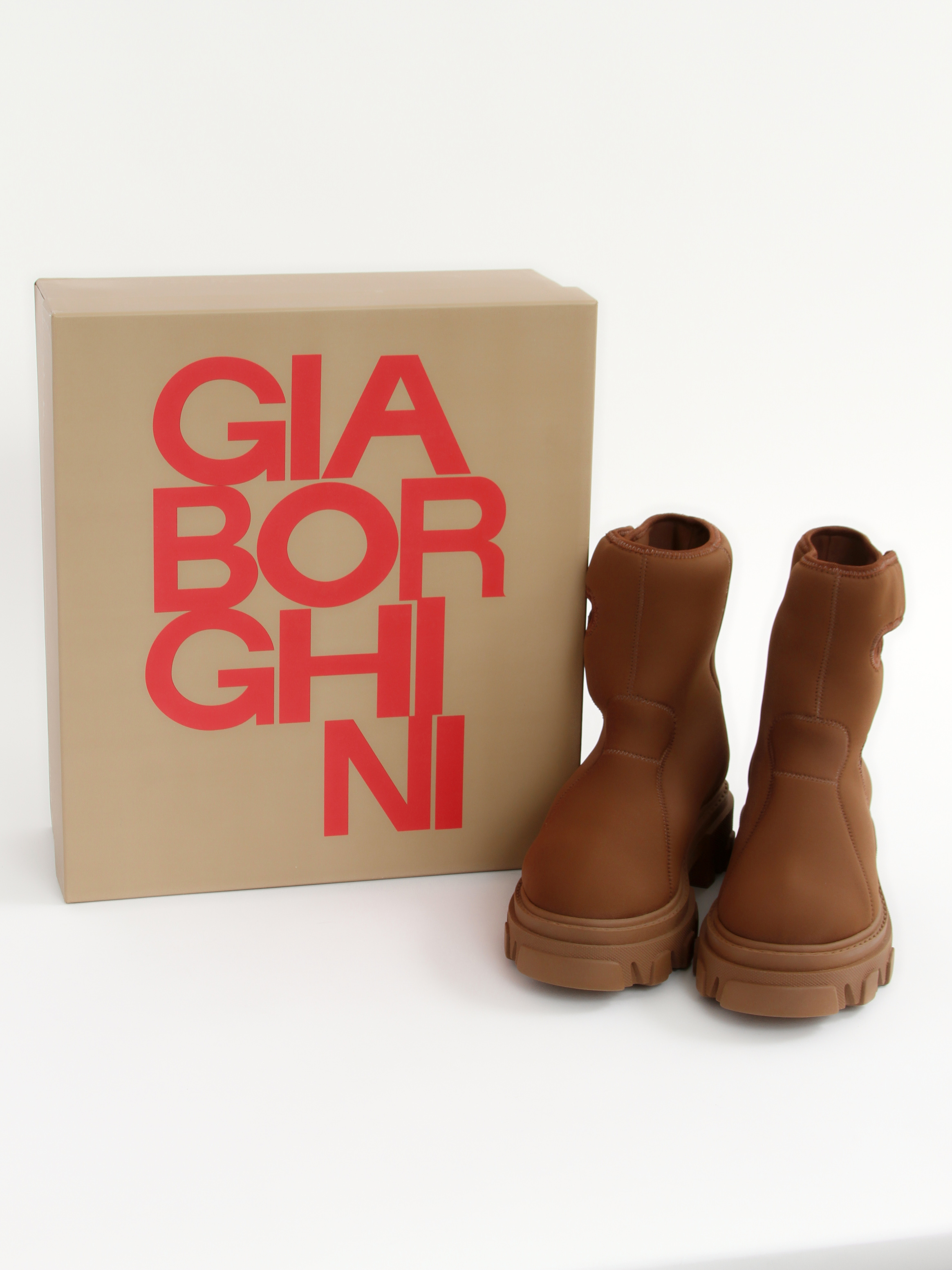 Gia 39 8