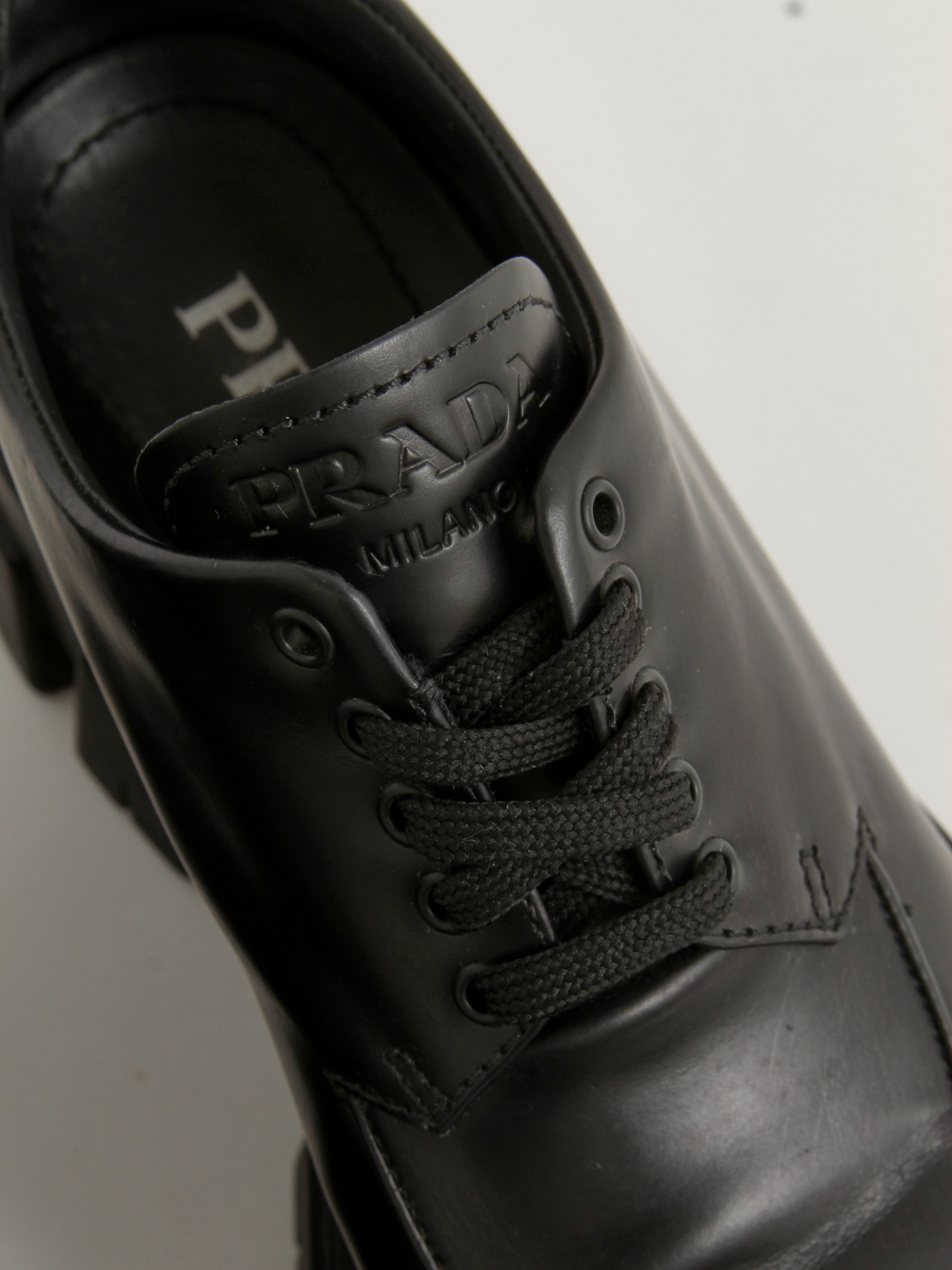 Prada 37 10
